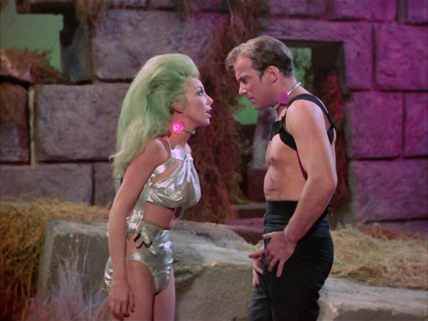 ariane179254_StarTrek_2x16_TheGamestersOfTriskelion_1935.jpg