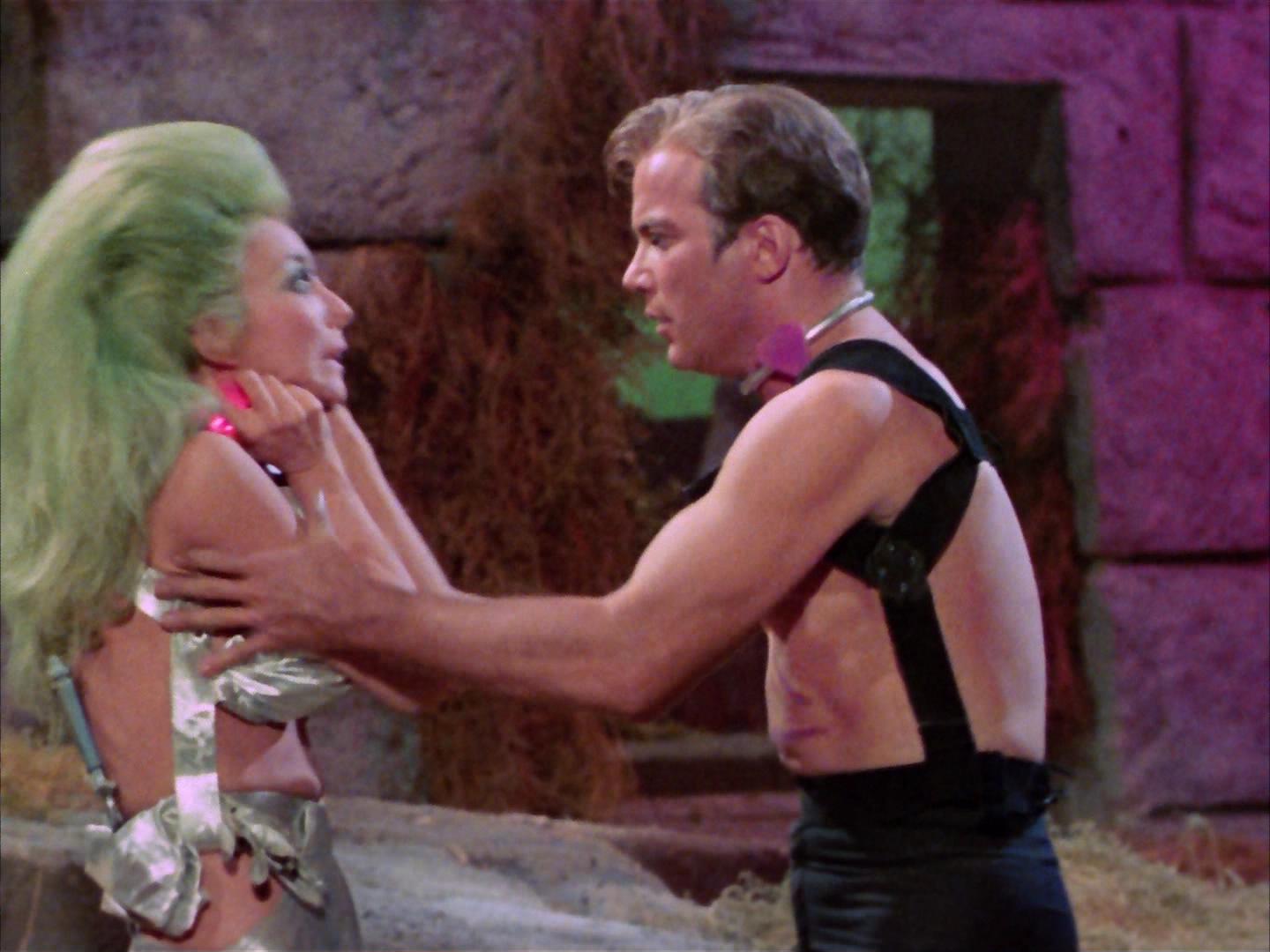 ariane179254_StarTrek_2x16_TheGamestersOfTriskelion_1937.jpg