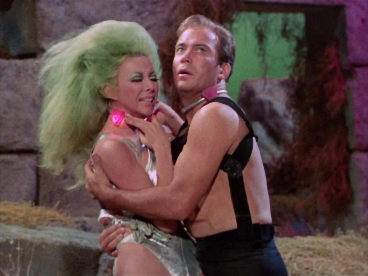 ariane179254_StarTrek_2x16_TheGamestersOfTriskelion_1941.jpg