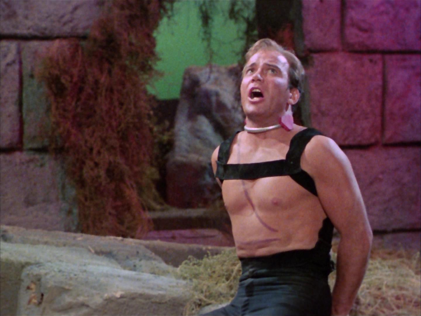 ariane179254_StarTrek_2x16_TheGamestersOfTriskelion_1951.jpg