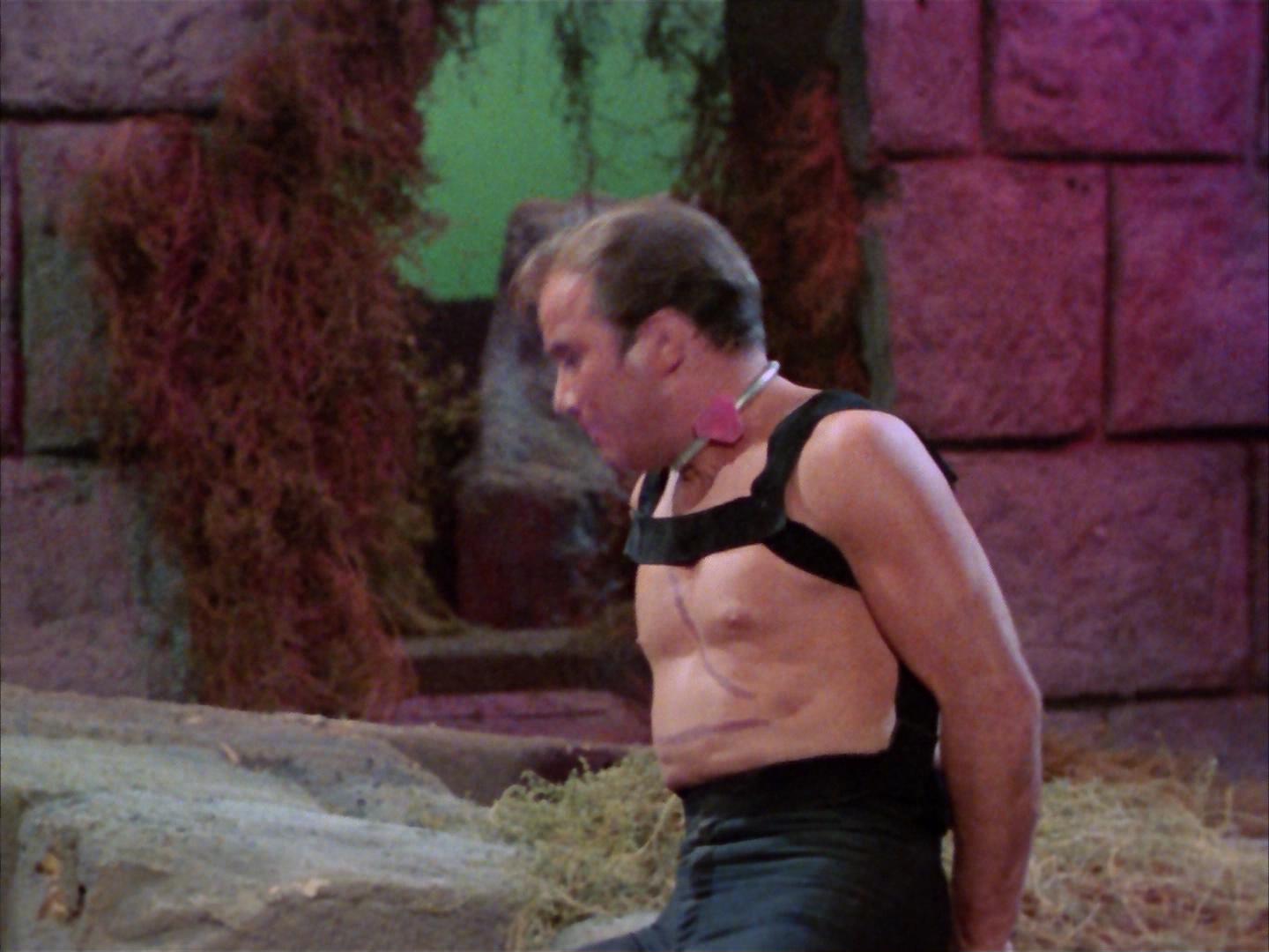ariane179254_StarTrek_2x16_TheGamestersOfTriskelion_1953.jpg