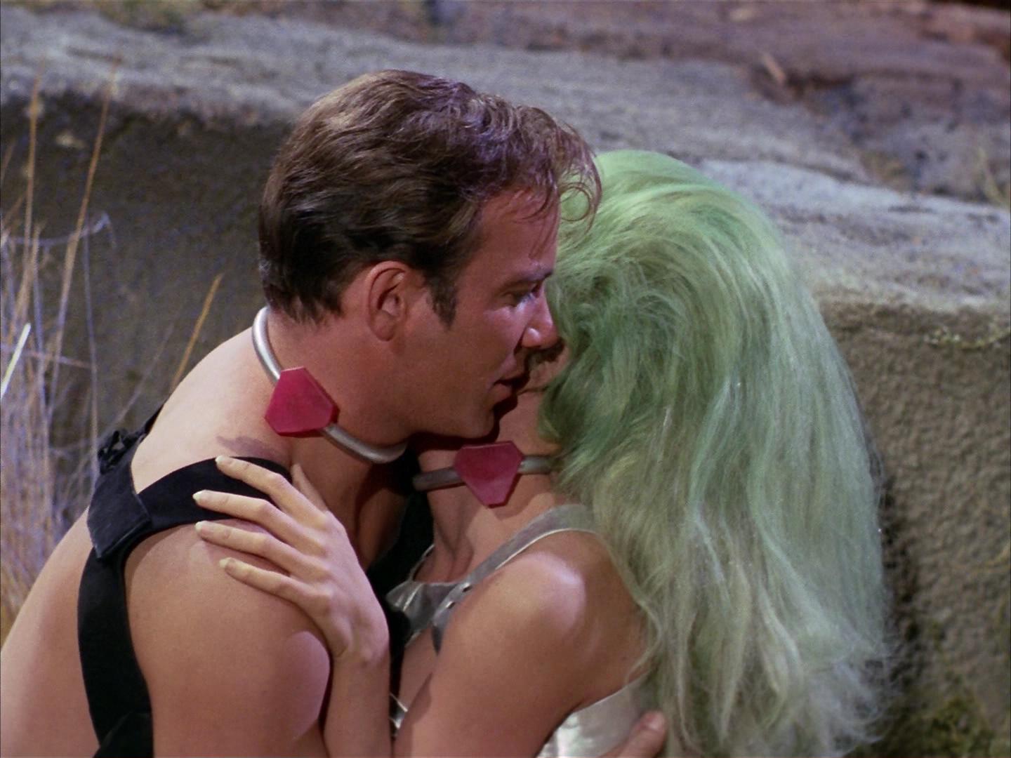 ariane179254_StarTrek_2x16_TheGamestersOfTriskelion_2009.jpg