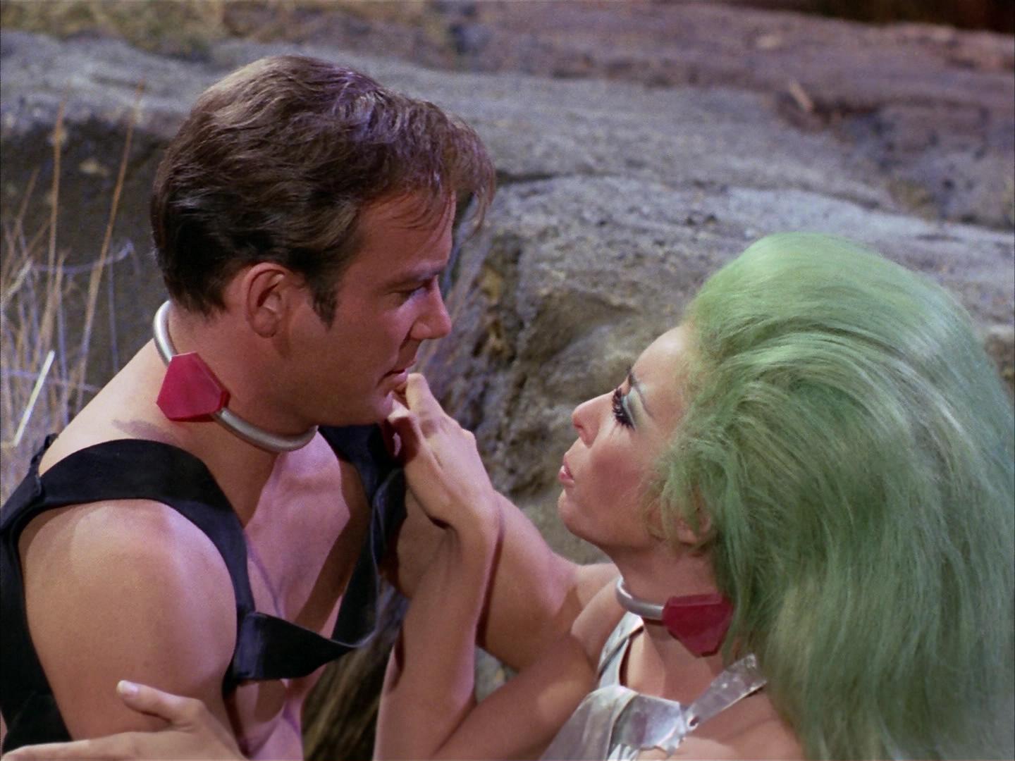 ariane179254_StarTrek_2x16_TheGamestersOfTriskelion_2016.jpg
