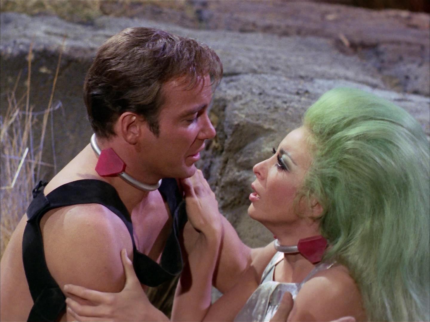 ariane179254_StarTrek_2x16_TheGamestersOfTriskelion_2027.jpg