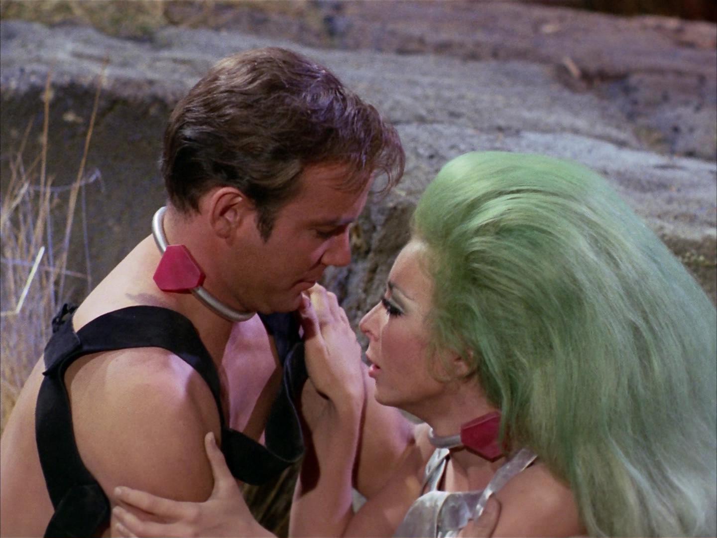 ariane179254_StarTrek_2x16_TheGamestersOfTriskelion_2033.jpg
