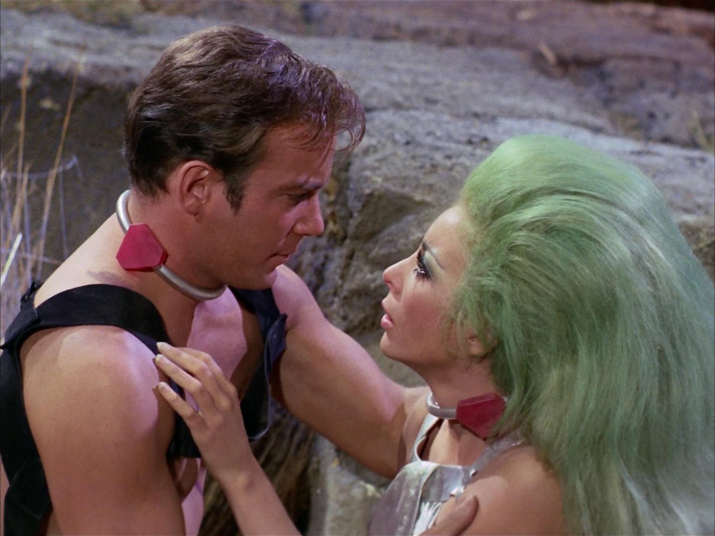 ariane179254_StarTrek_2x16_TheGamestersOfTriskelion_2042.jpg