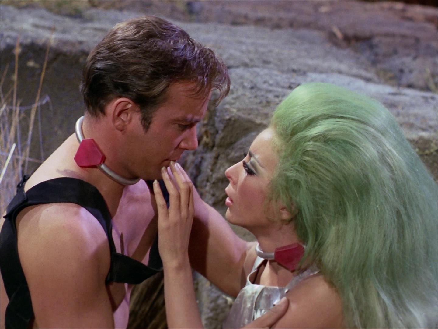 ariane179254_StarTrek_2x16_TheGamestersOfTriskelion_2045.jpg