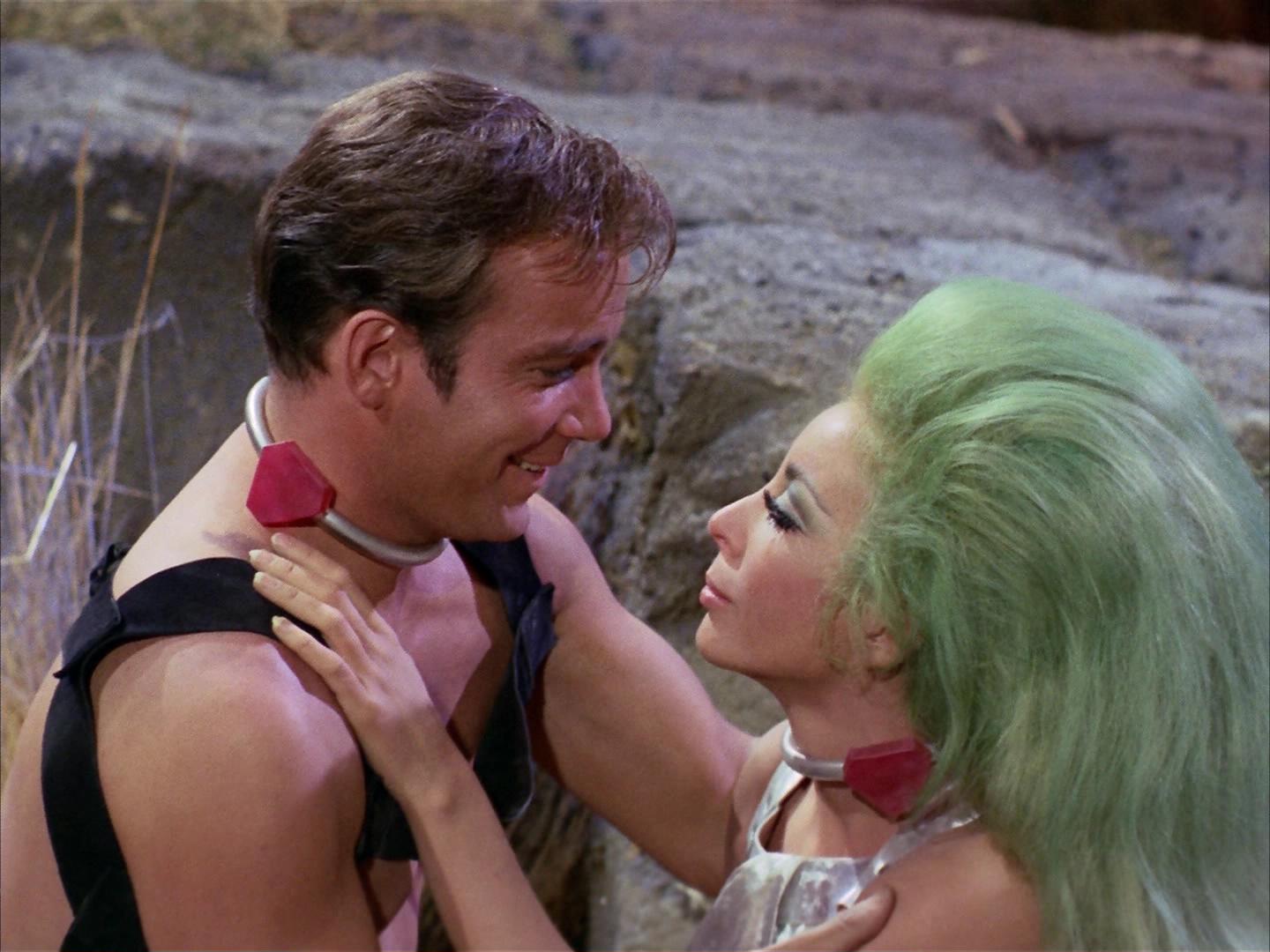 ariane179254_StarTrek_2x16_TheGamestersOfTriskelion_2059.jpg