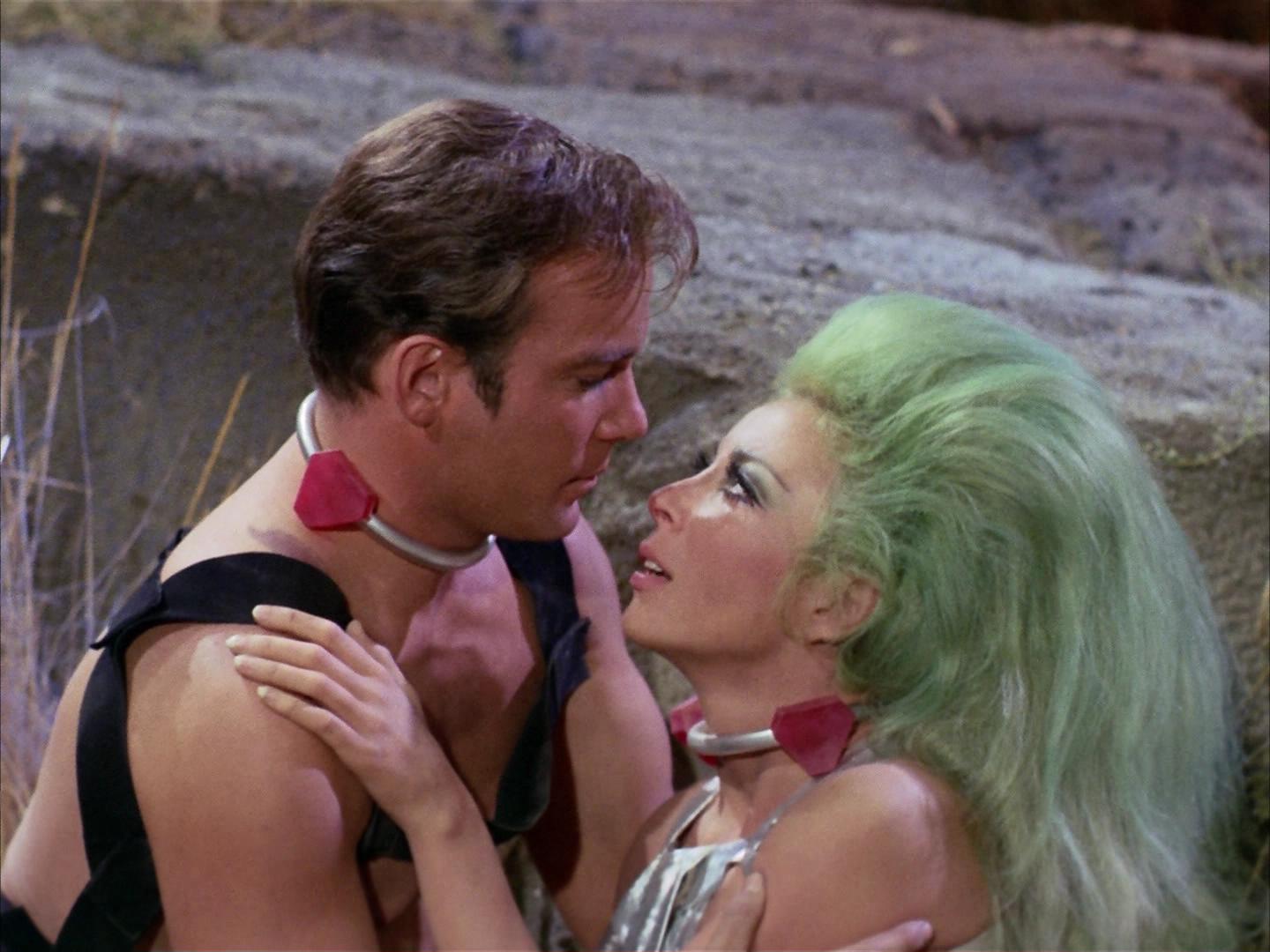 ariane179254_StarTrek_2x16_TheGamestersOfTriskelion_2078.jpg