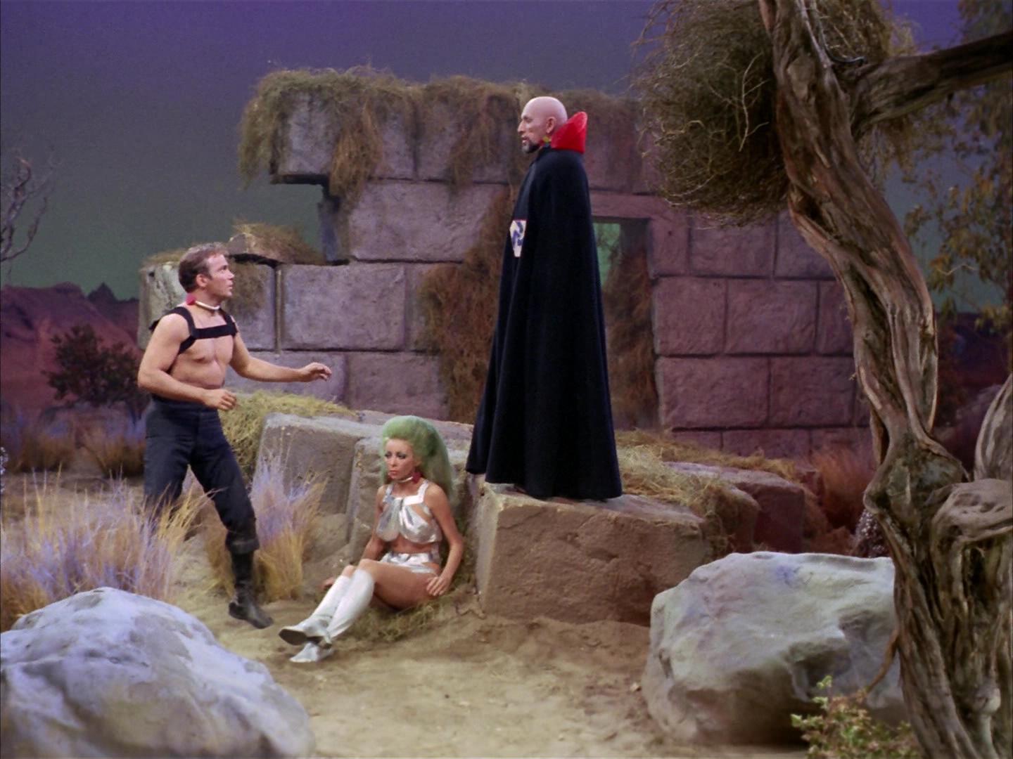 ariane179254_StarTrek_2x16_TheGamestersOfTriskelion_2094.jpg