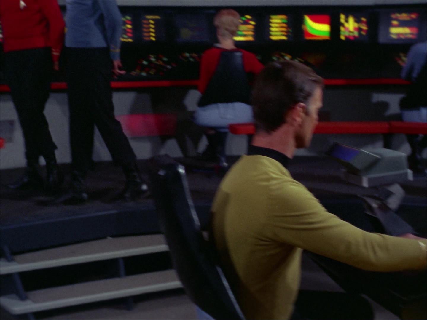 ariane179254_StarTrek_2x16_TheGamestersOfTriskelion_2136.jpg
