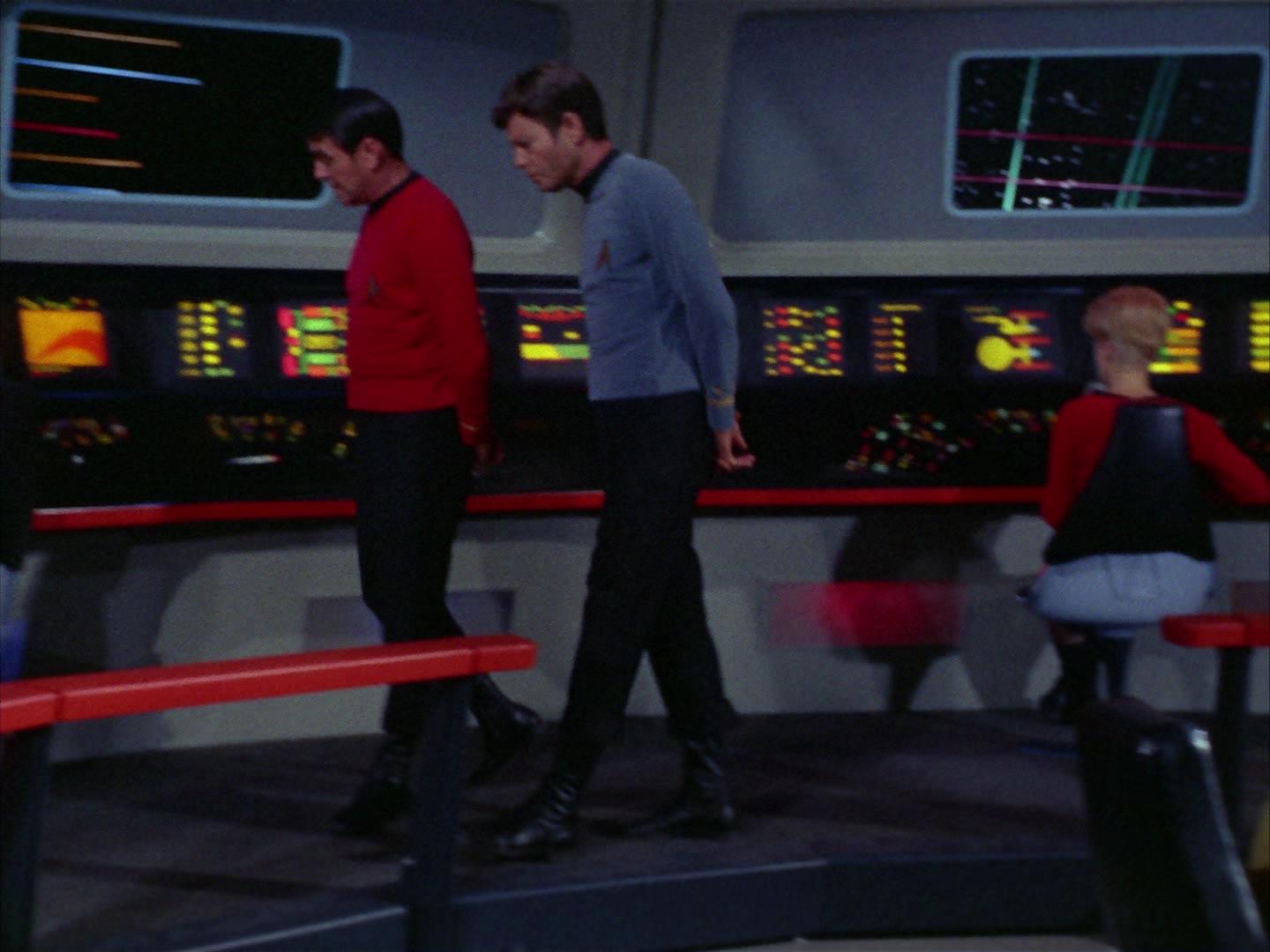 ariane179254_StarTrek_2x16_TheGamestersOfTriskelion_2137.jpg