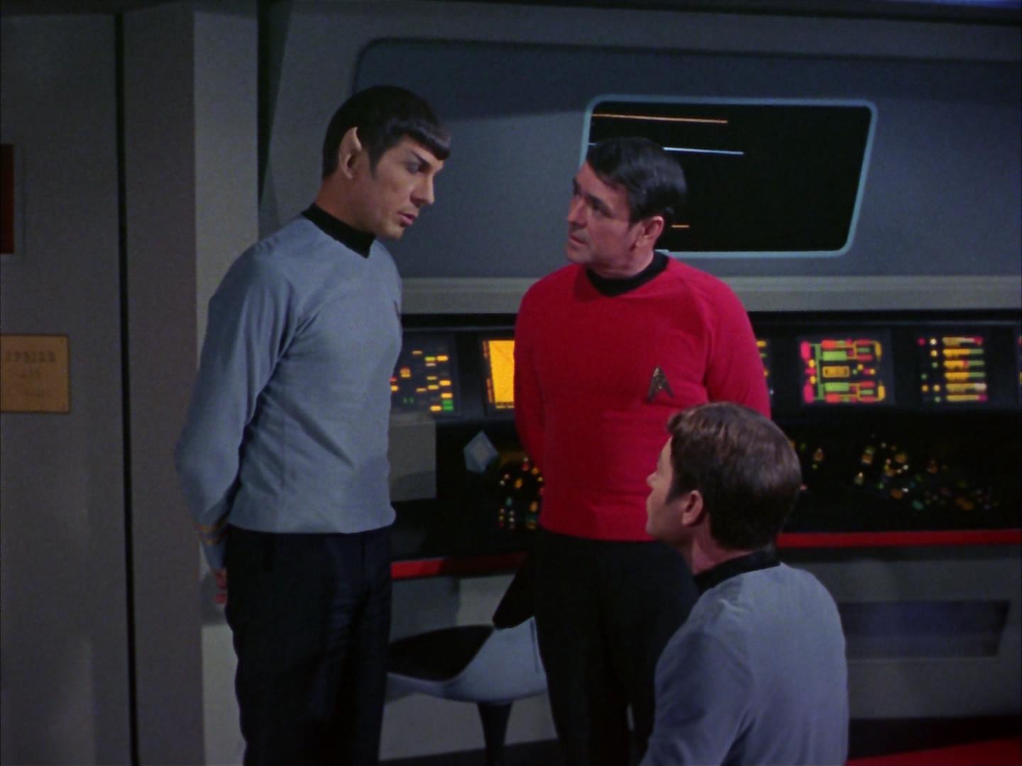 ariane179254_StarTrek_2x16_TheGamestersOfTriskelion_2235.jpg