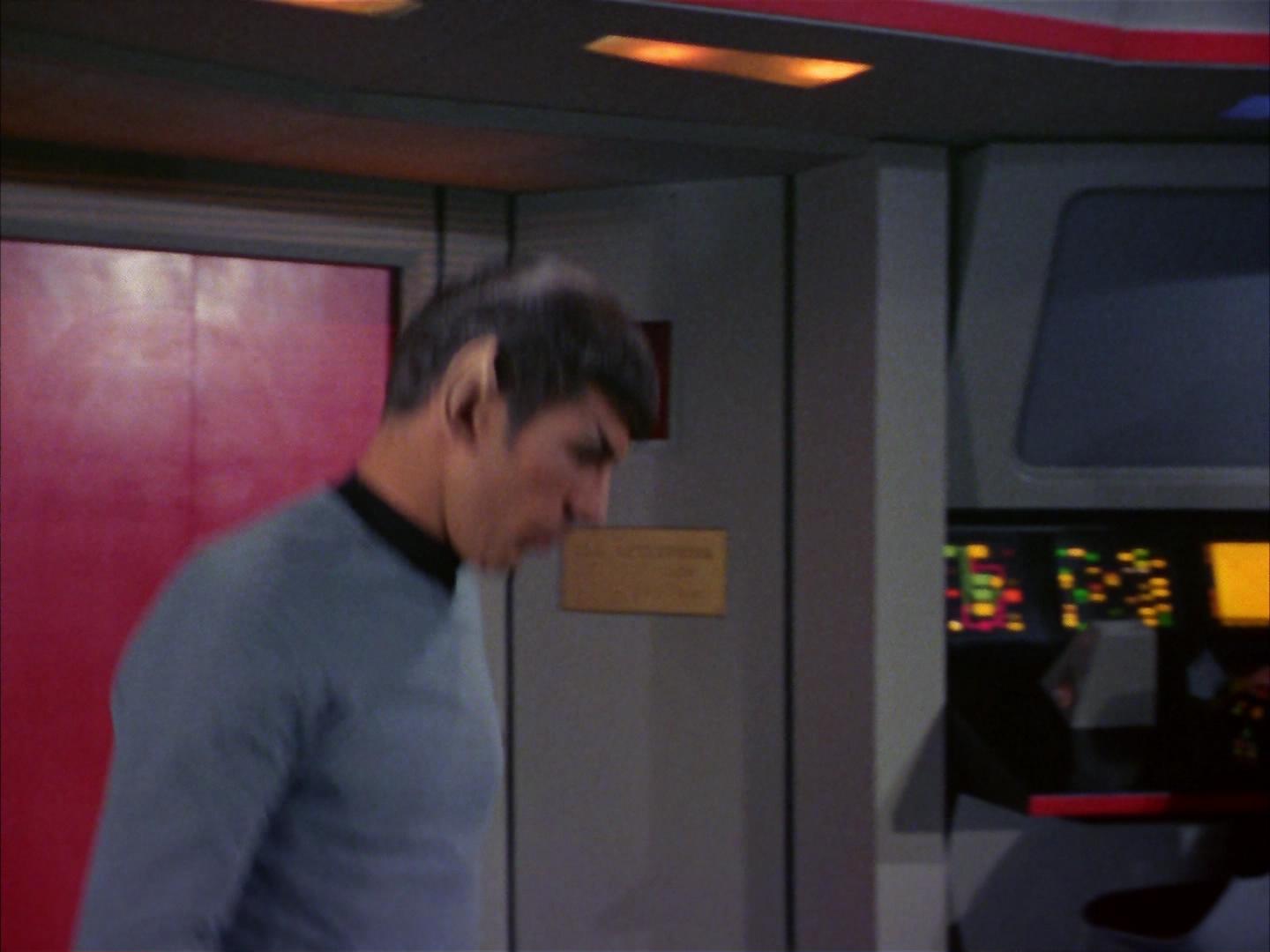 ariane179254_StarTrek_2x16_TheGamestersOfTriskelion_2251.jpg