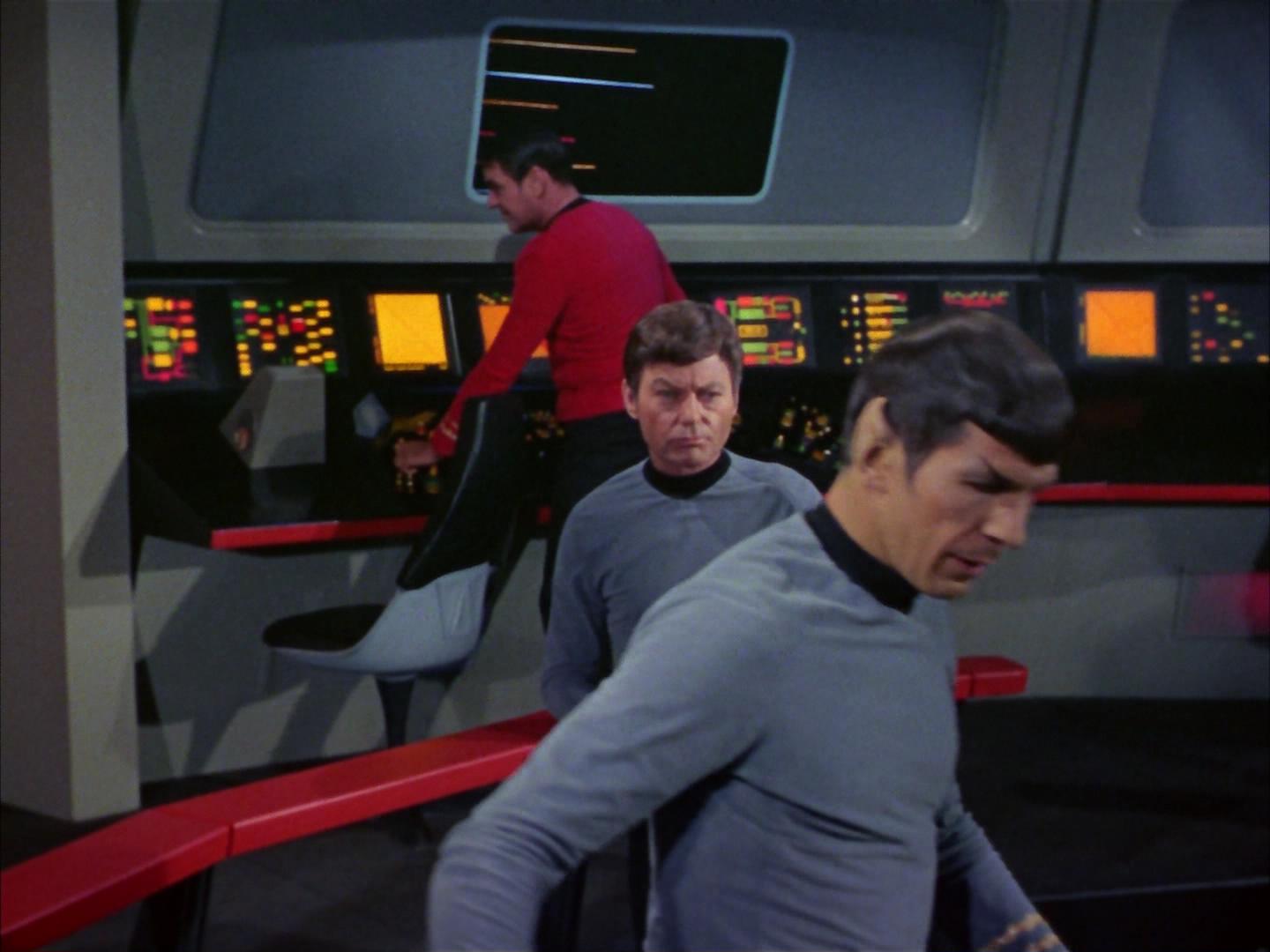 ariane179254_StarTrek_2x16_TheGamestersOfTriskelion_2253.jpg