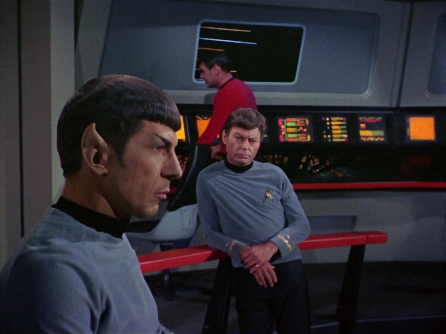 ariane179254_StarTrek_2x16_TheGamestersOfTriskelion_2257.jpg