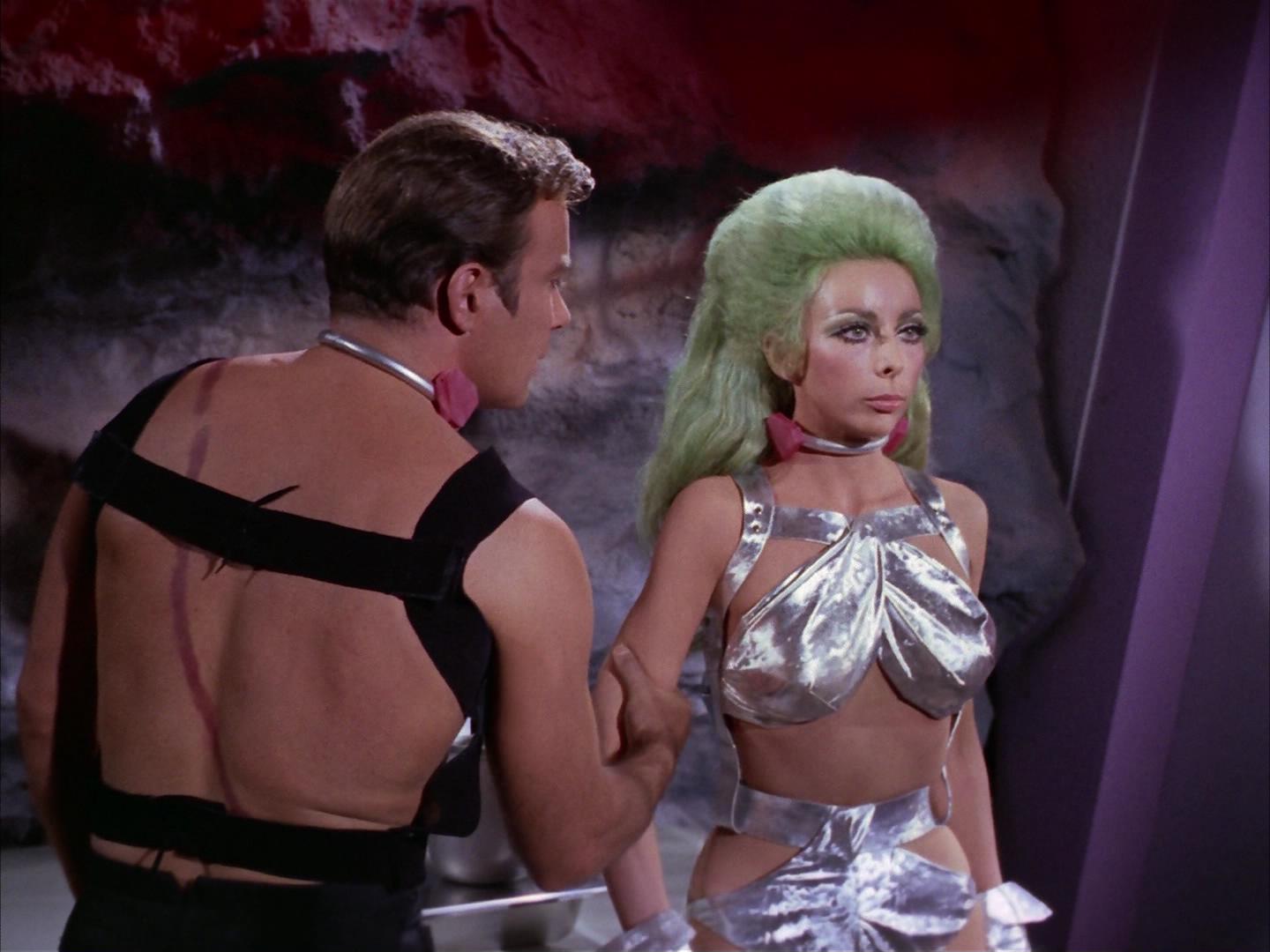 ariane179254_StarTrek_2x16_TheGamestersOfTriskelion_2271.jpg