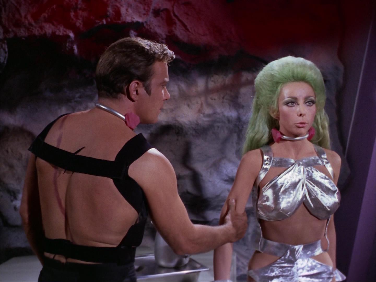 ariane179254_StarTrek_2x16_TheGamestersOfTriskelion_2281.jpg