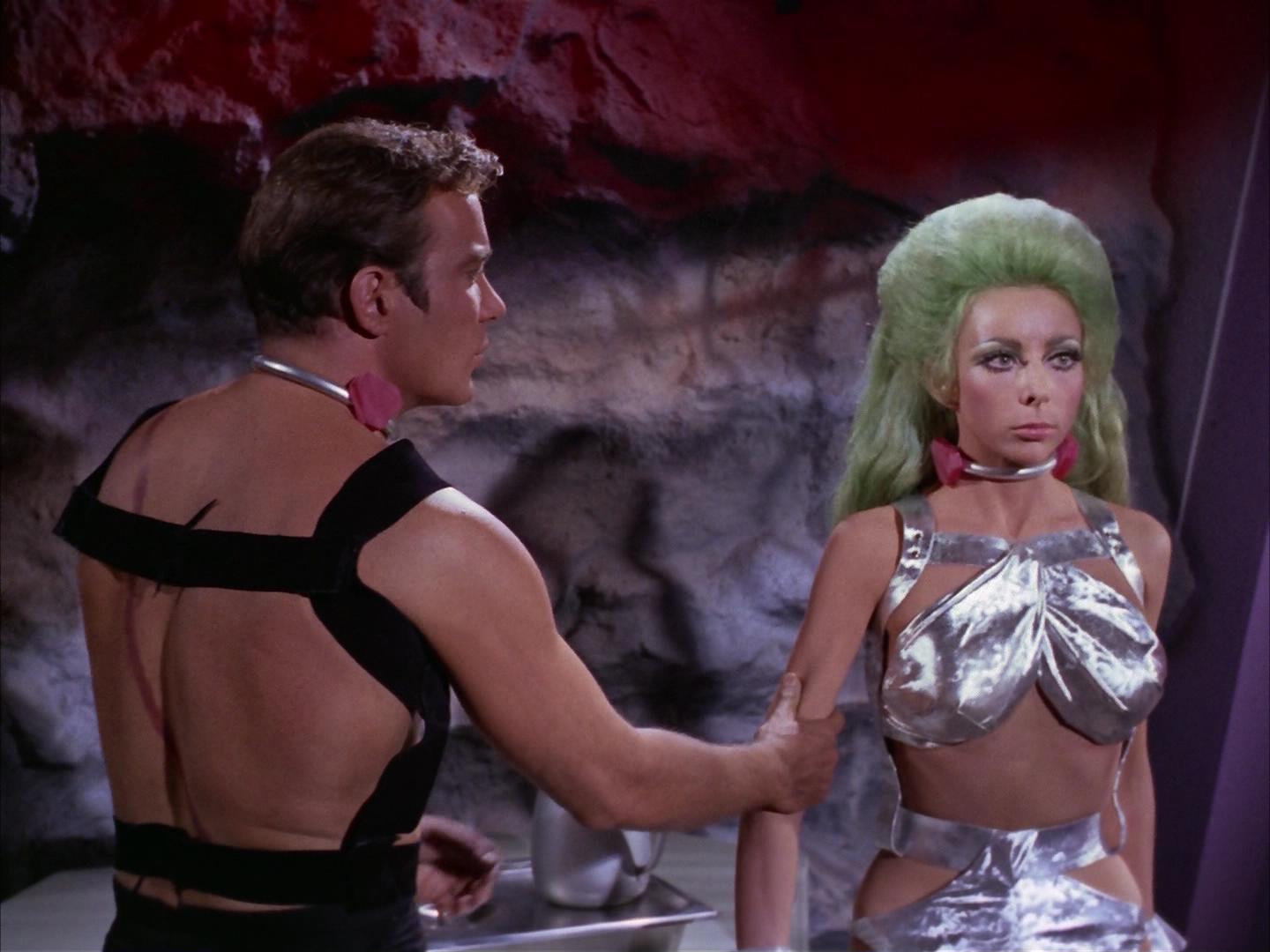 ariane179254_StarTrek_2x16_TheGamestersOfTriskelion_2283.jpg