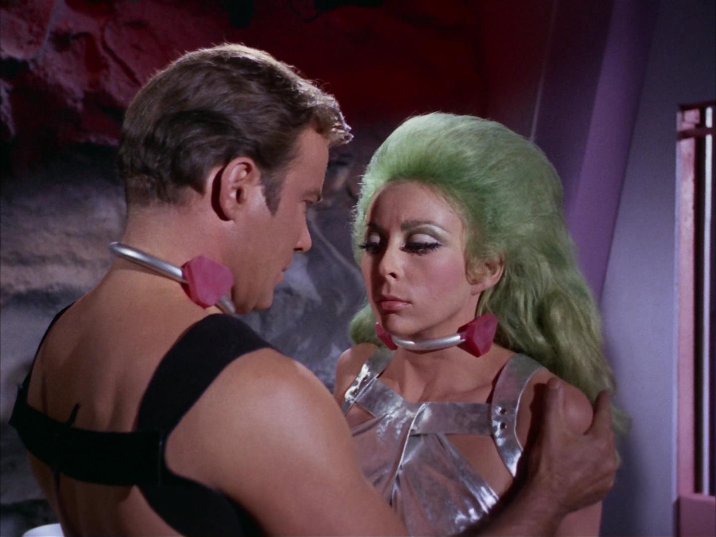ariane179254_StarTrek_2x16_TheGamestersOfTriskelion_2287.jpg