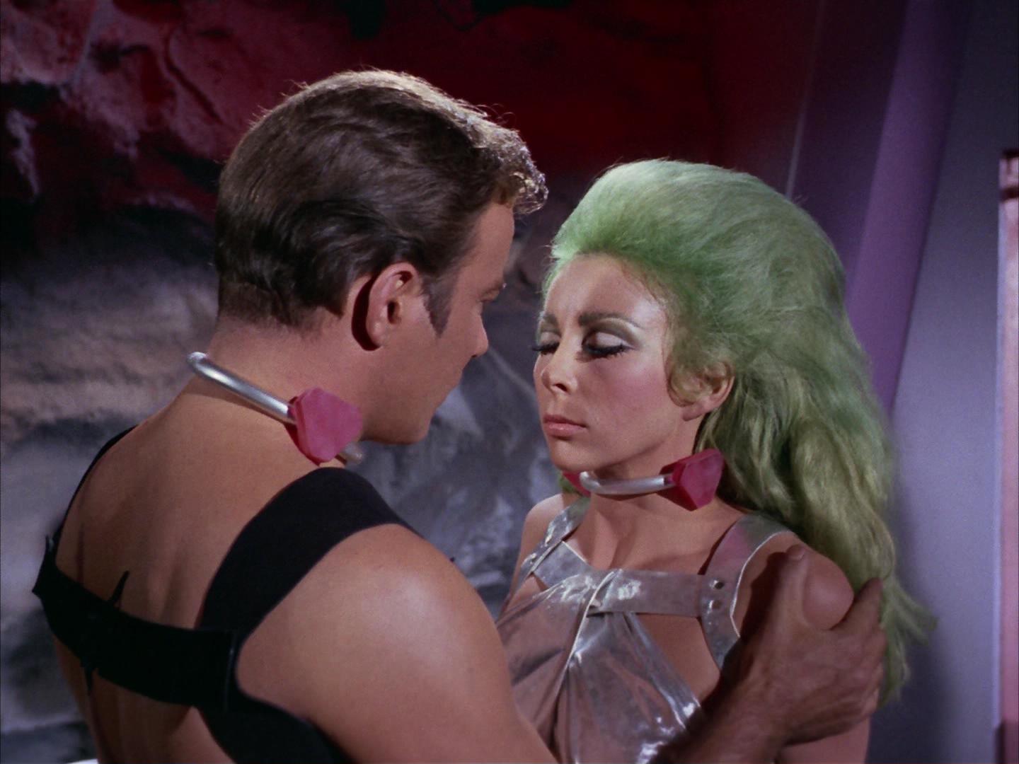 ariane179254_StarTrek_2x16_TheGamestersOfTriskelion_2291.jpg