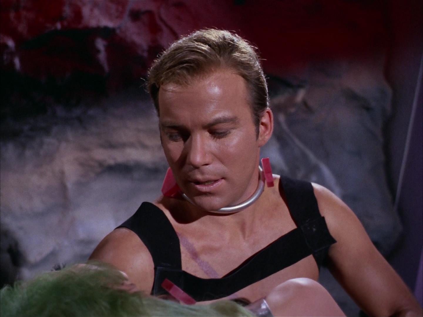 ariane179254_StarTrek_2x16_TheGamestersOfTriskelion_2317.jpg