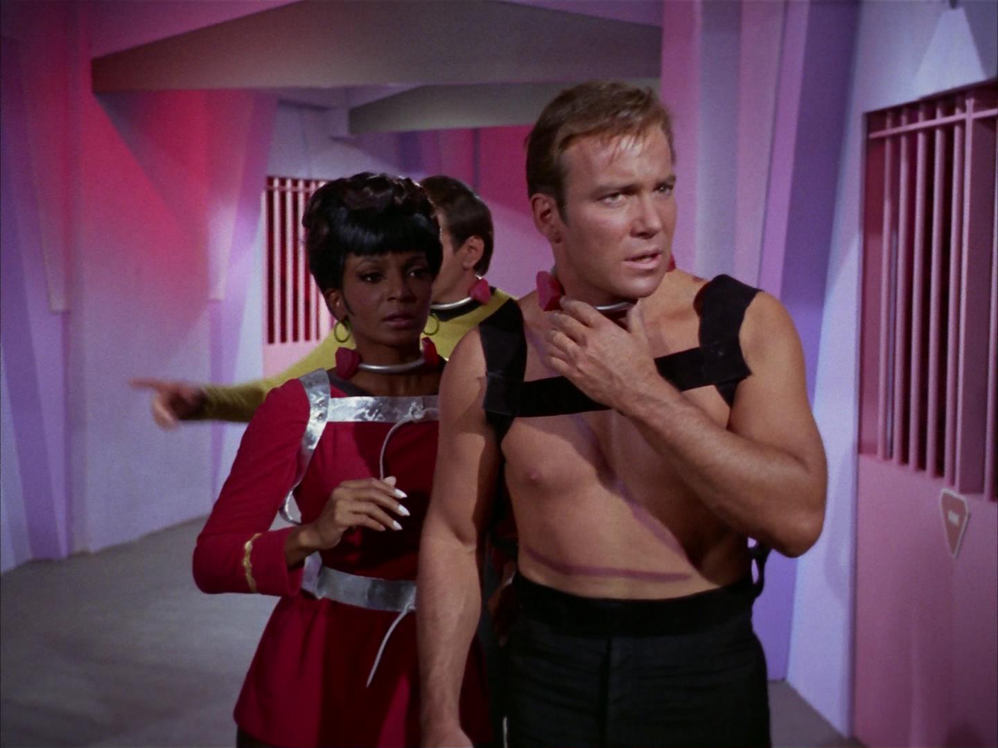 ariane179254_StarTrek_2x16_TheGamestersOfTriskelion_2356.jpg