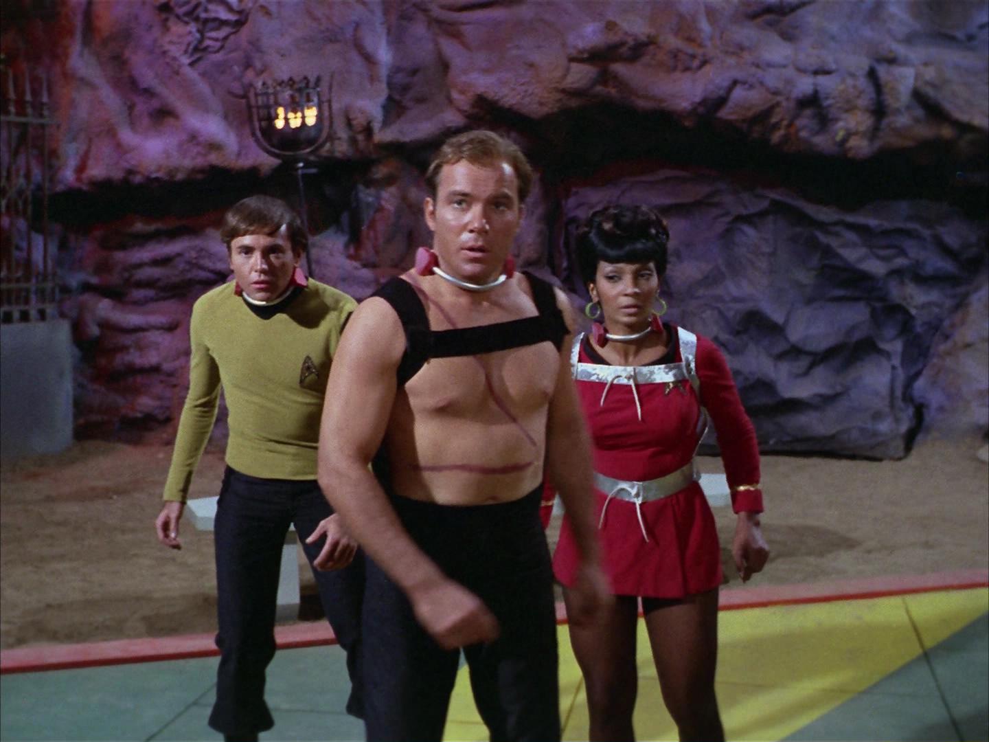 ariane179254_StarTrek_2x16_TheGamestersOfTriskelion_2368.jpg