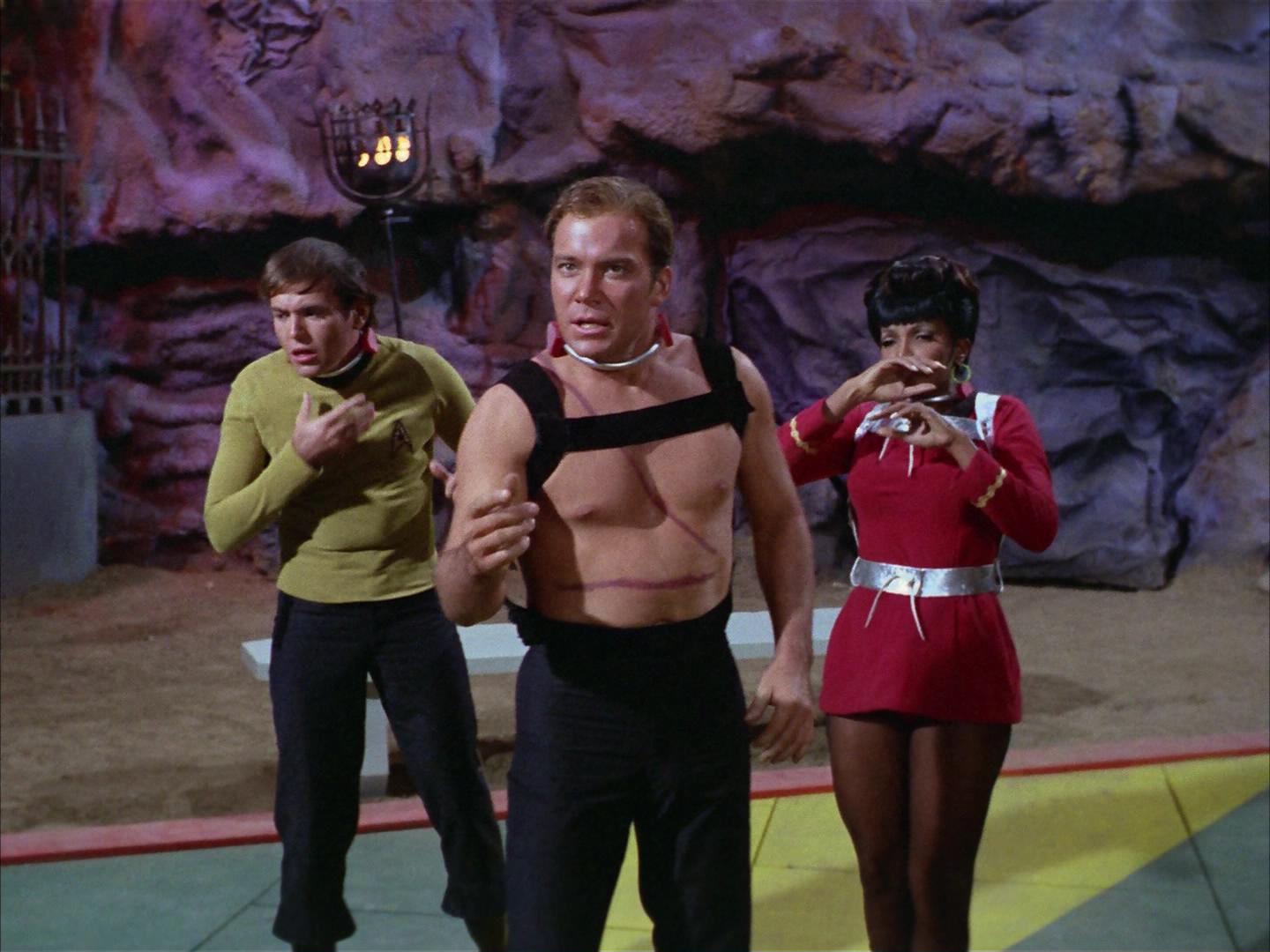 ariane179254_StarTrek_2x16_TheGamestersOfTriskelion_2385.jpg