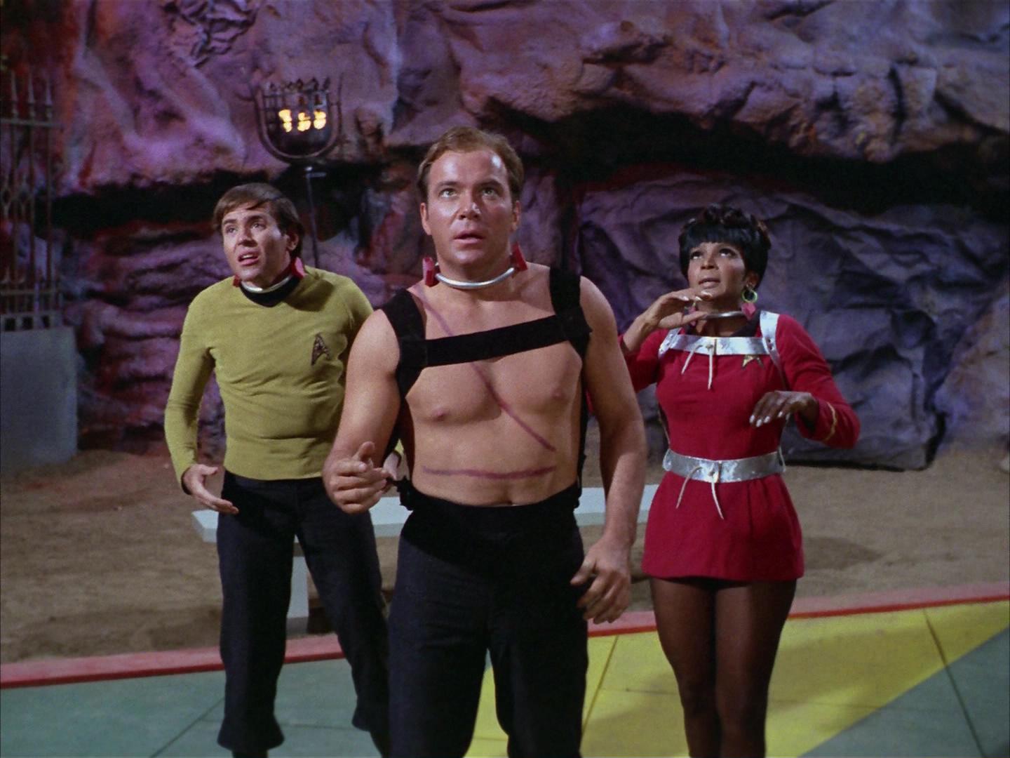 ariane179254_StarTrek_2x16_TheGamestersOfTriskelion_2386.jpg