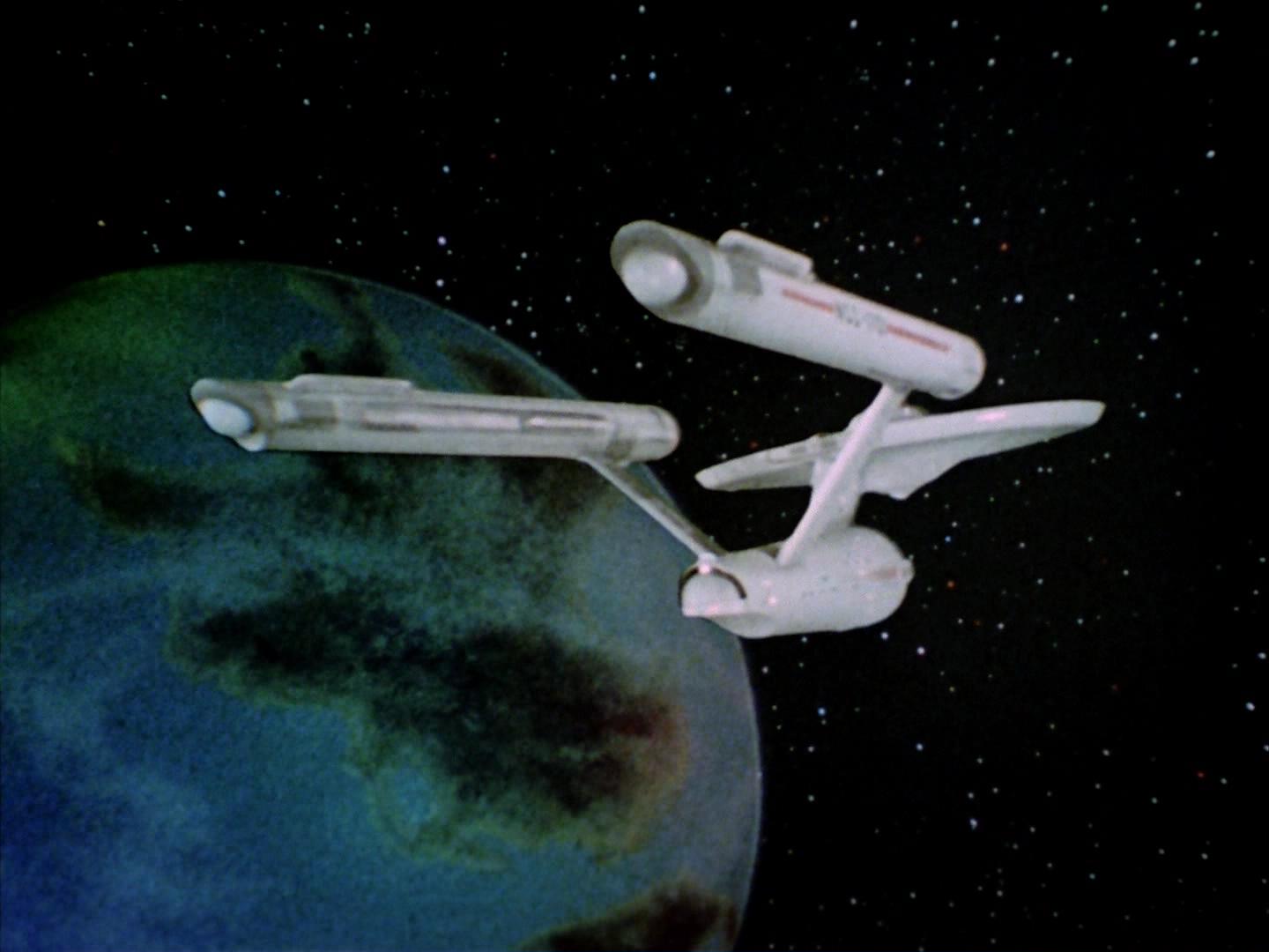 ariane179254_StarTrek_2x16_TheGamestersOfTriskelion_2396.jpg
