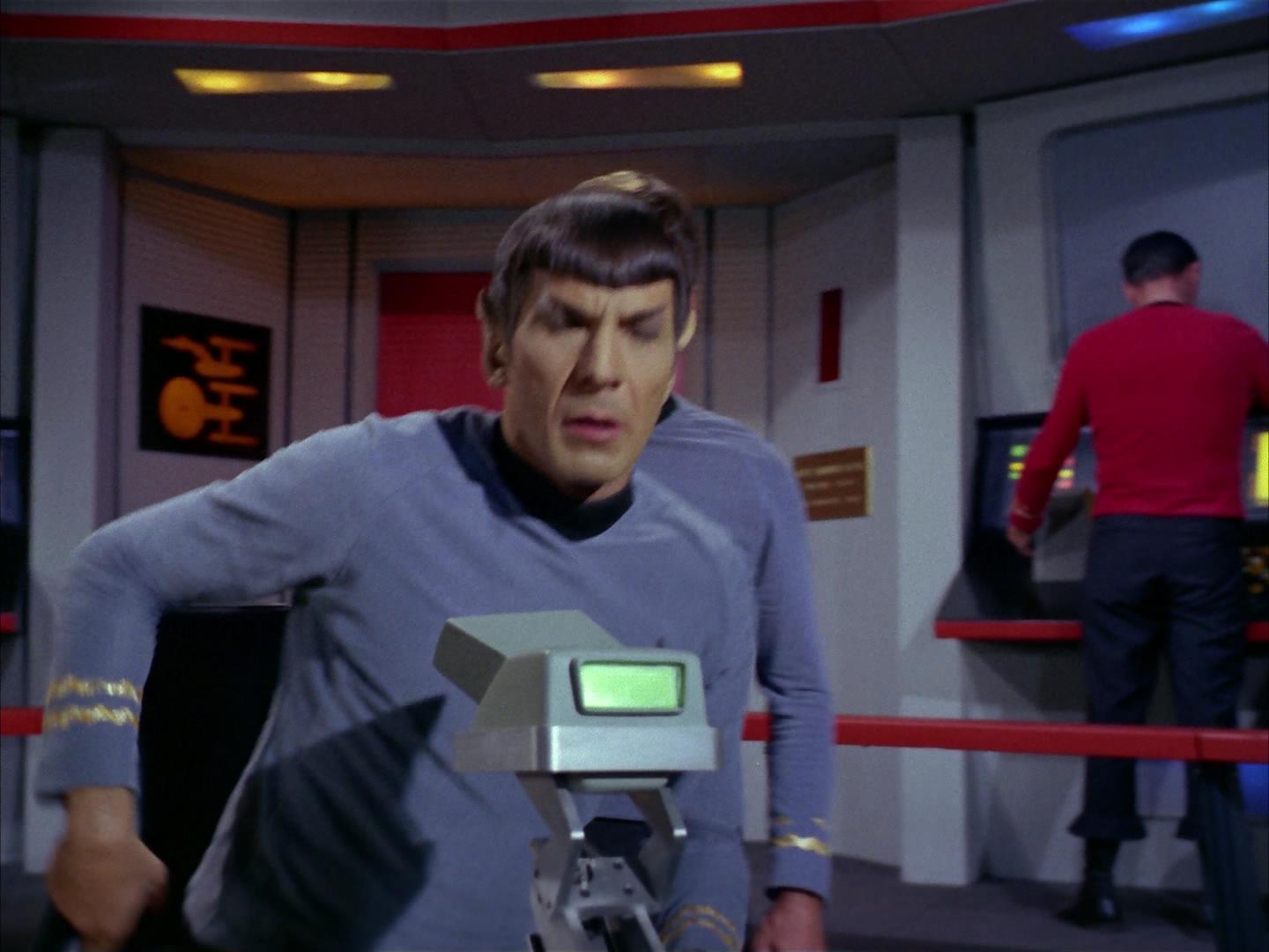 ariane179254_StarTrek_2x16_TheGamestersOfTriskelion_2432.jpg