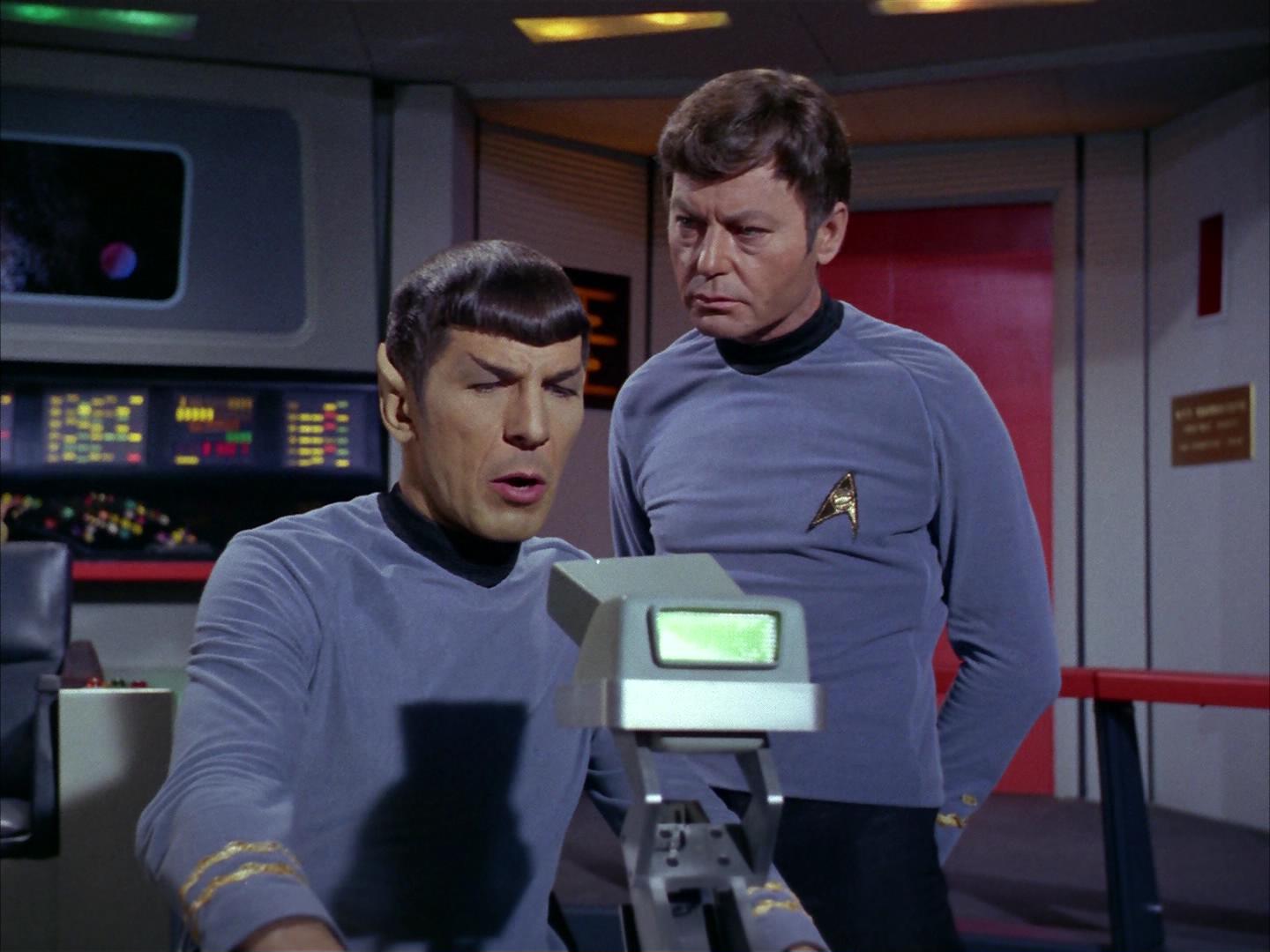 ariane179254_StarTrek_2x16_TheGamestersOfTriskelion_2436.jpg