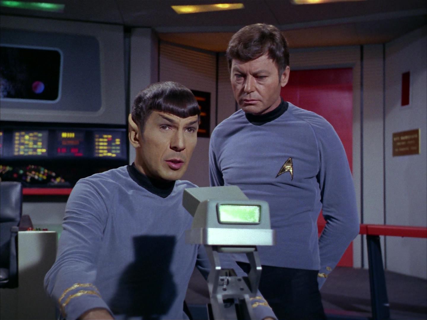 ariane179254_StarTrek_2x16_TheGamestersOfTriskelion_2438.jpg