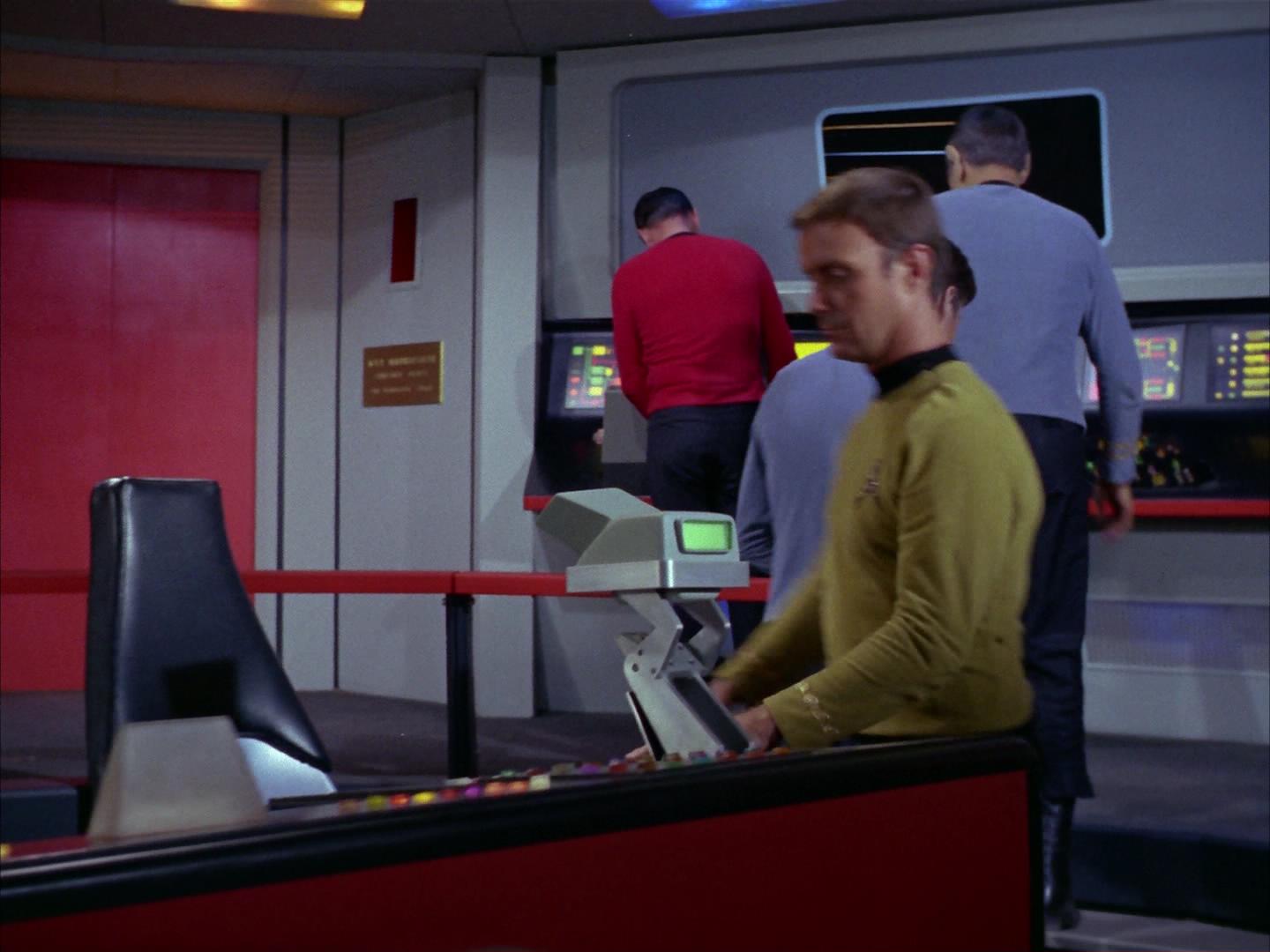 ariane179254_StarTrek_2x16_TheGamestersOfTriskelion_2464.jpg