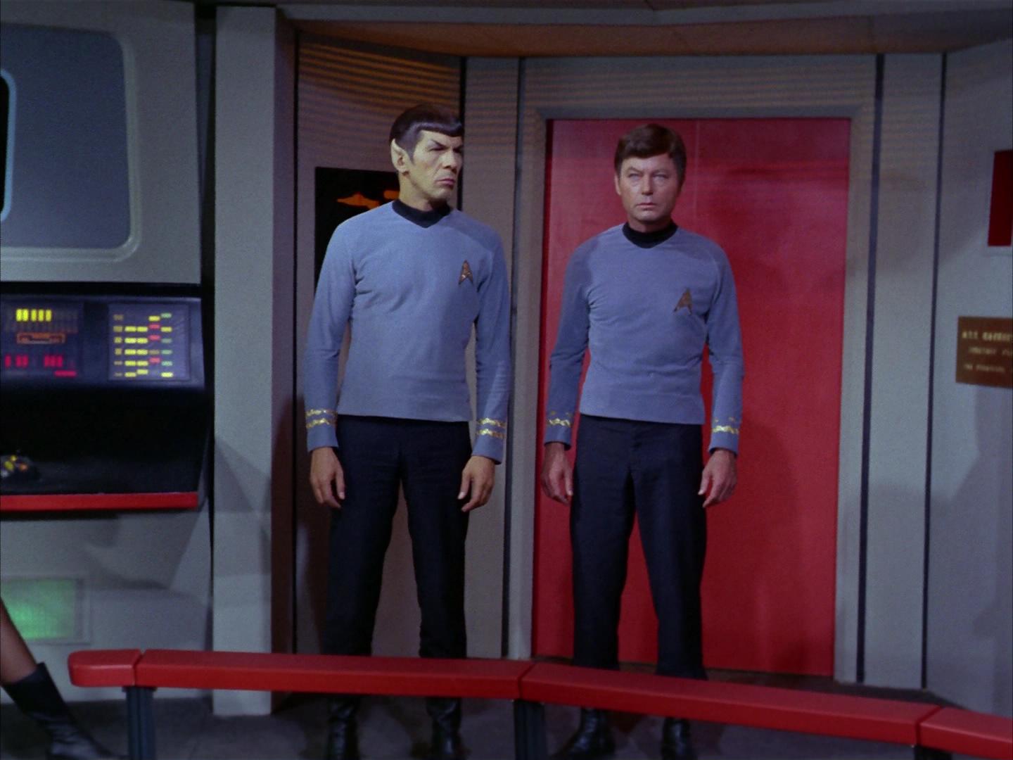 ariane179254_StarTrek_2x16_TheGamestersOfTriskelion_2489.jpg