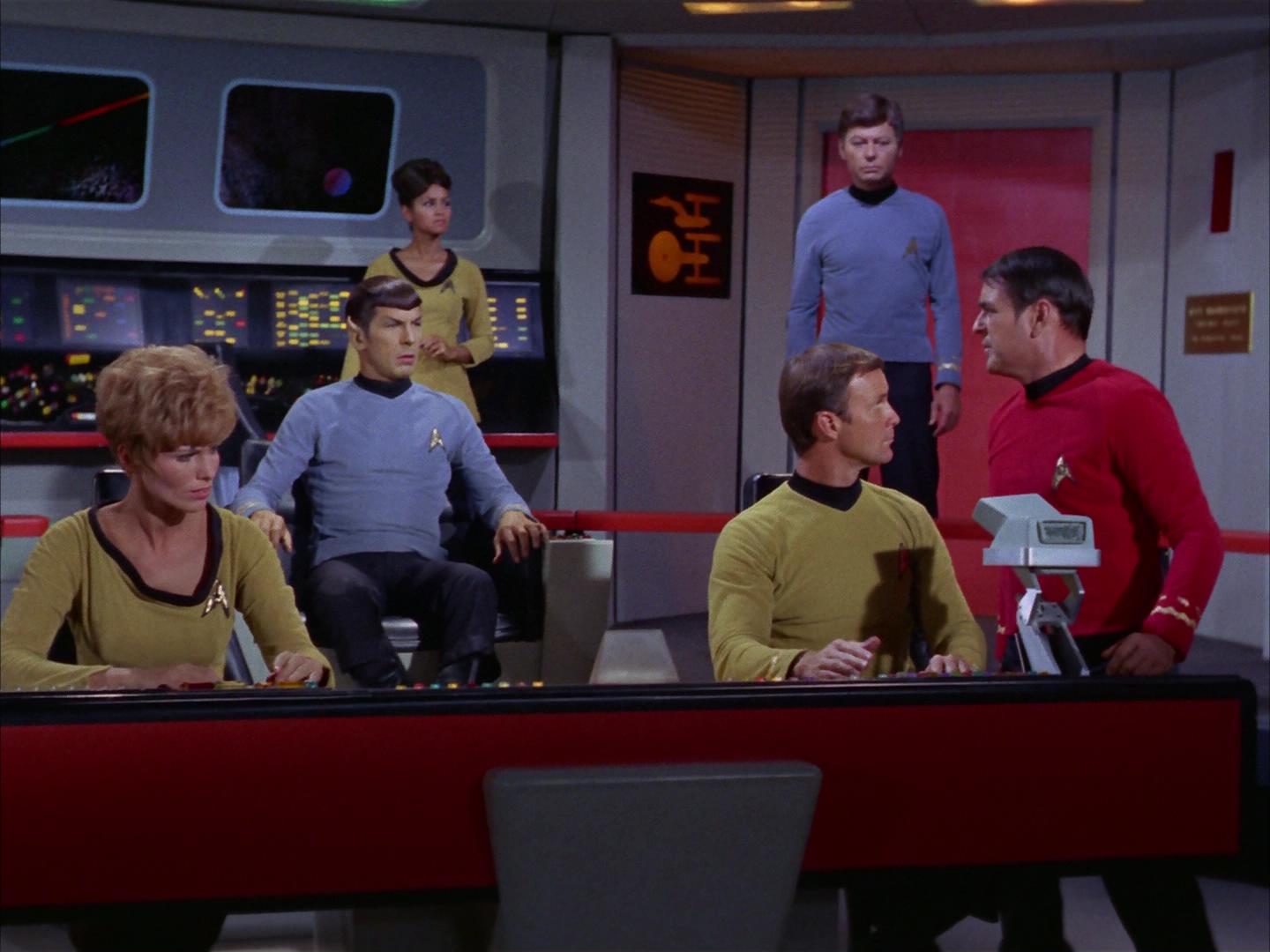 ariane179254_StarTrek_2x16_TheGamestersOfTriskelion_2498.jpg