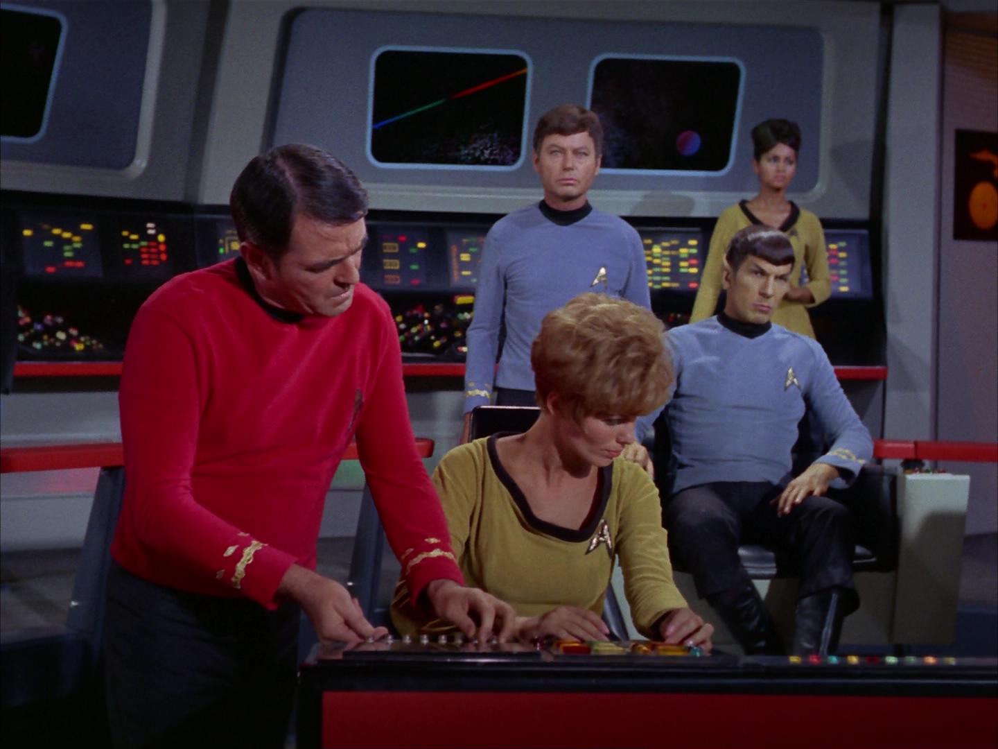 ariane179254_StarTrek_2x16_TheGamestersOfTriskelion_2507.jpg