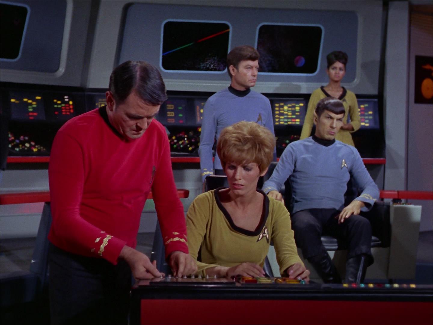 ariane179254_StarTrek_2x16_TheGamestersOfTriskelion_2511.jpg