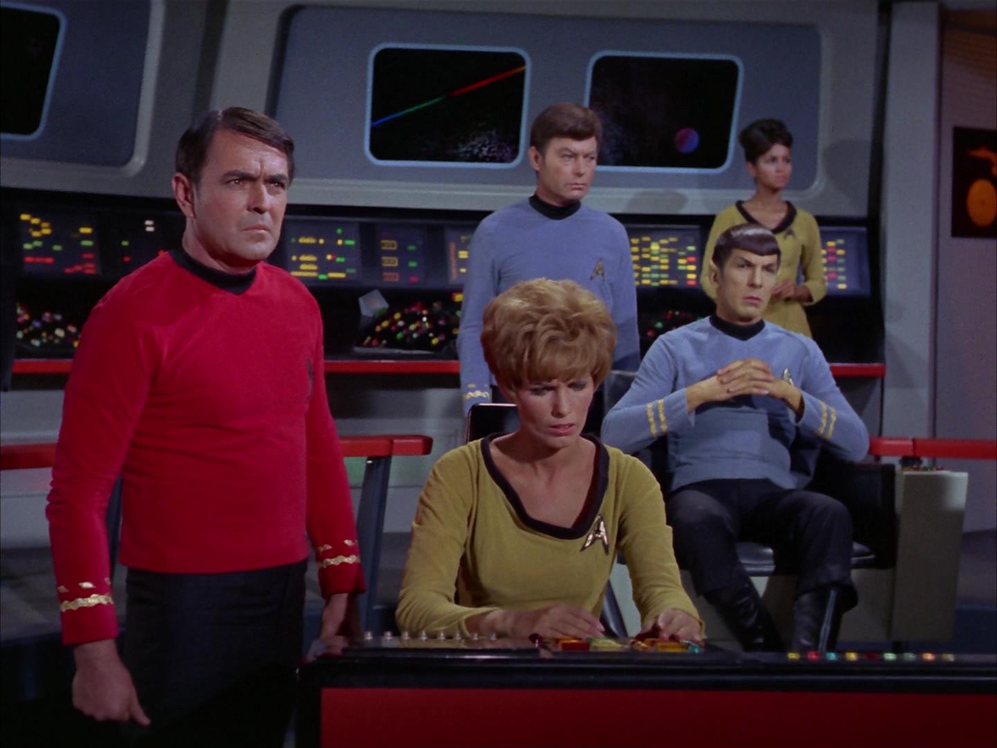 ariane179254_StarTrek_2x16_TheGamestersOfTriskelion_2544.jpg