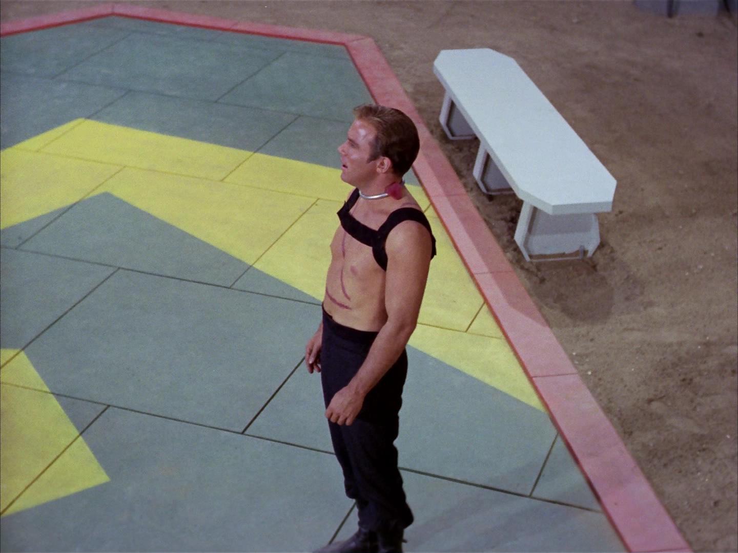 ariane179254_StarTrek_2x16_TheGamestersOfTriskelion_2545.jpg