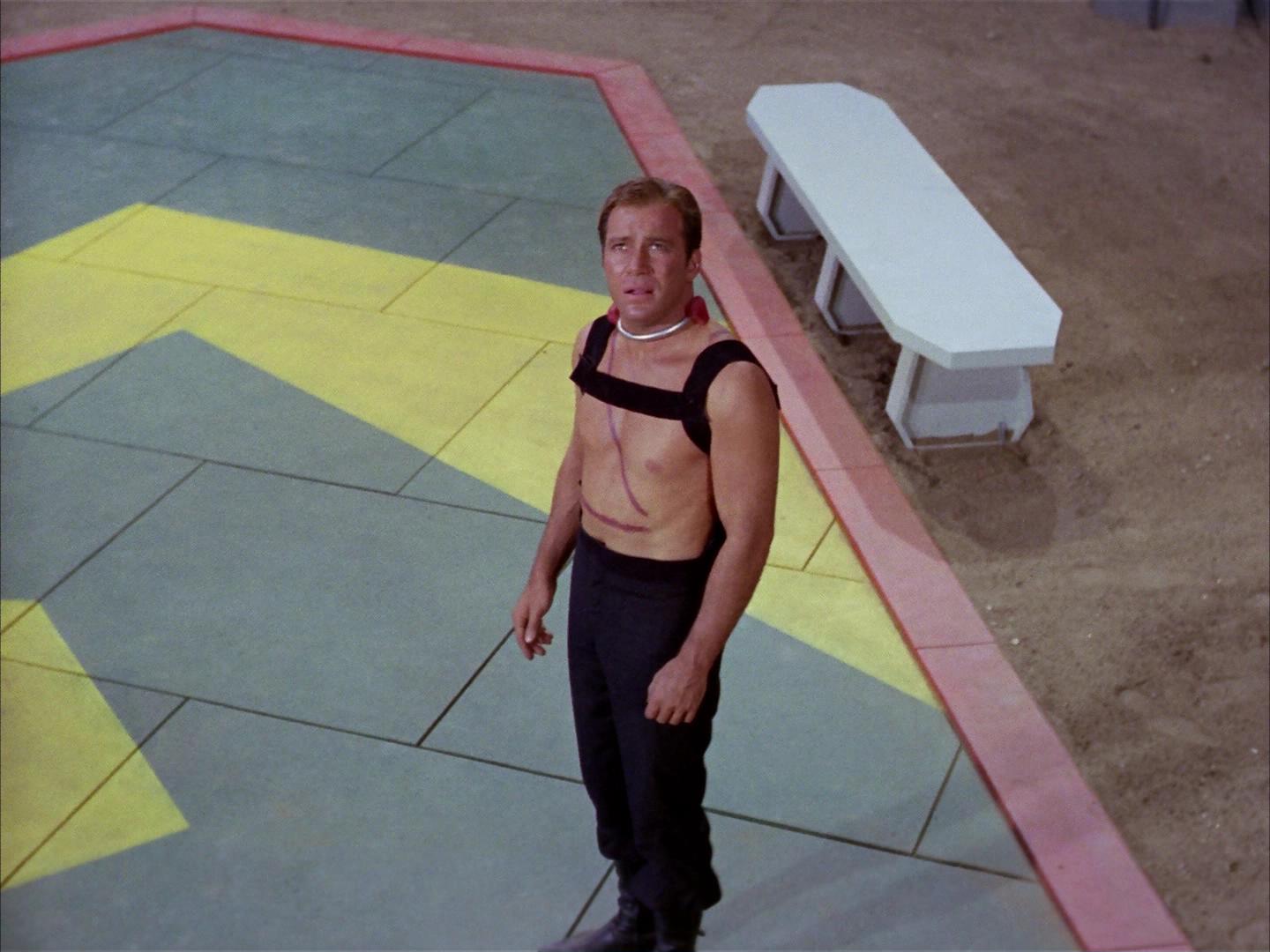 ariane179254_StarTrek_2x16_TheGamestersOfTriskelion_2547.jpg