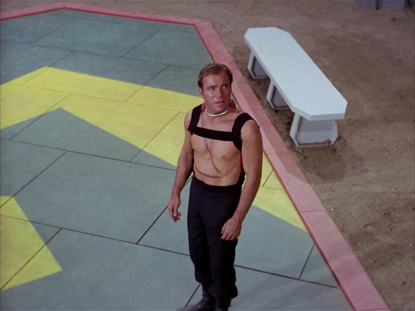 ariane179254_StarTrek_2x16_TheGamestersOfTriskelion_2548.jpg