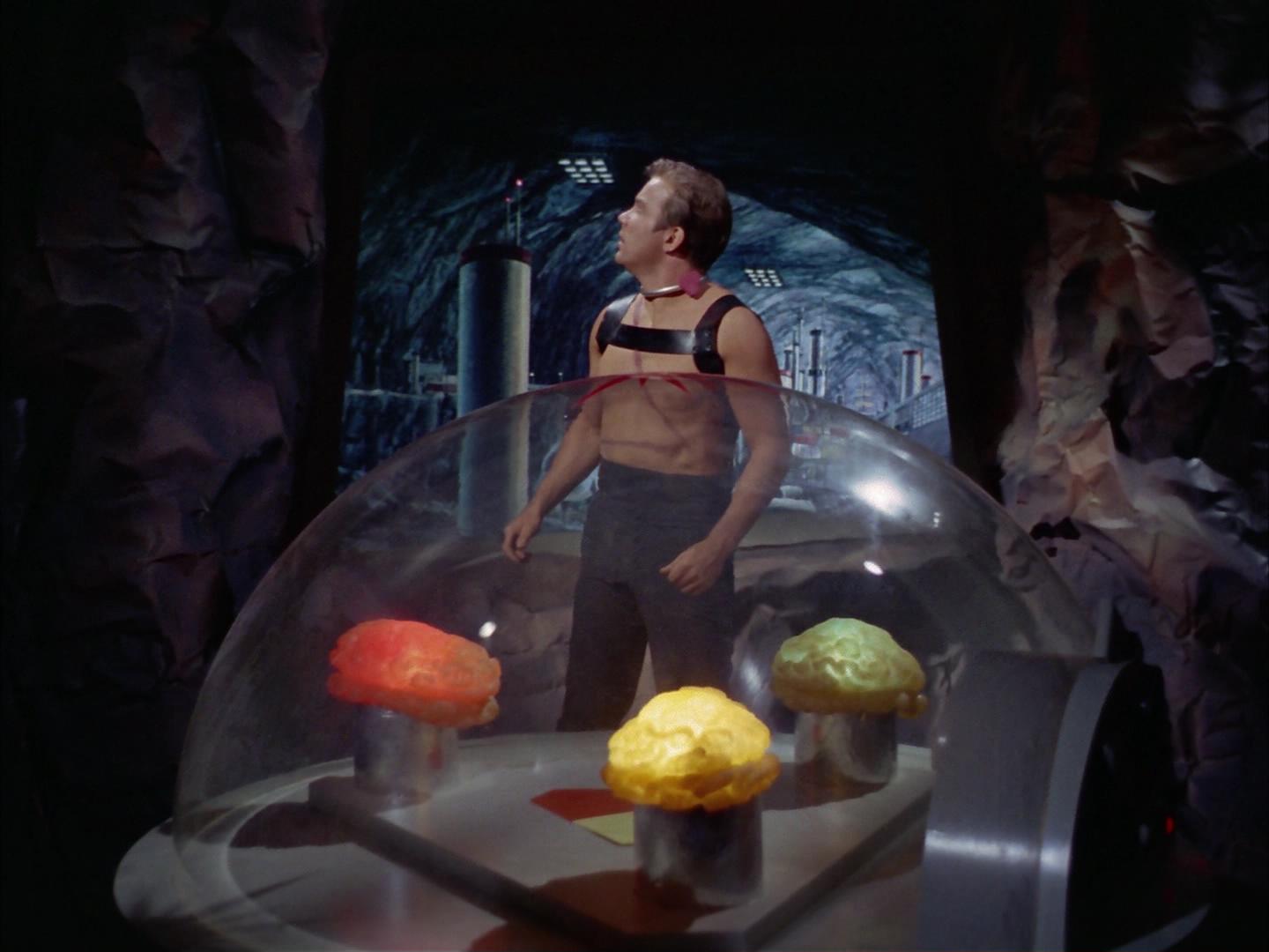 ariane179254_StarTrek_2x16_TheGamestersOfTriskelion_2575.jpg