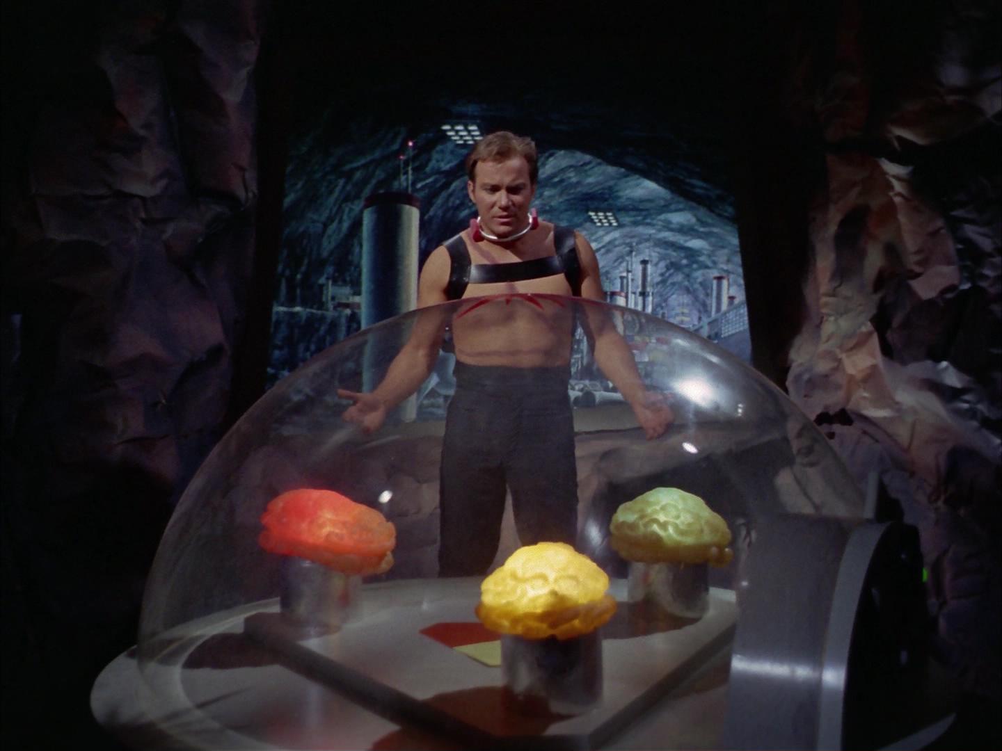 ariane179254_StarTrek_2x16_TheGamestersOfTriskelion_2606.jpg