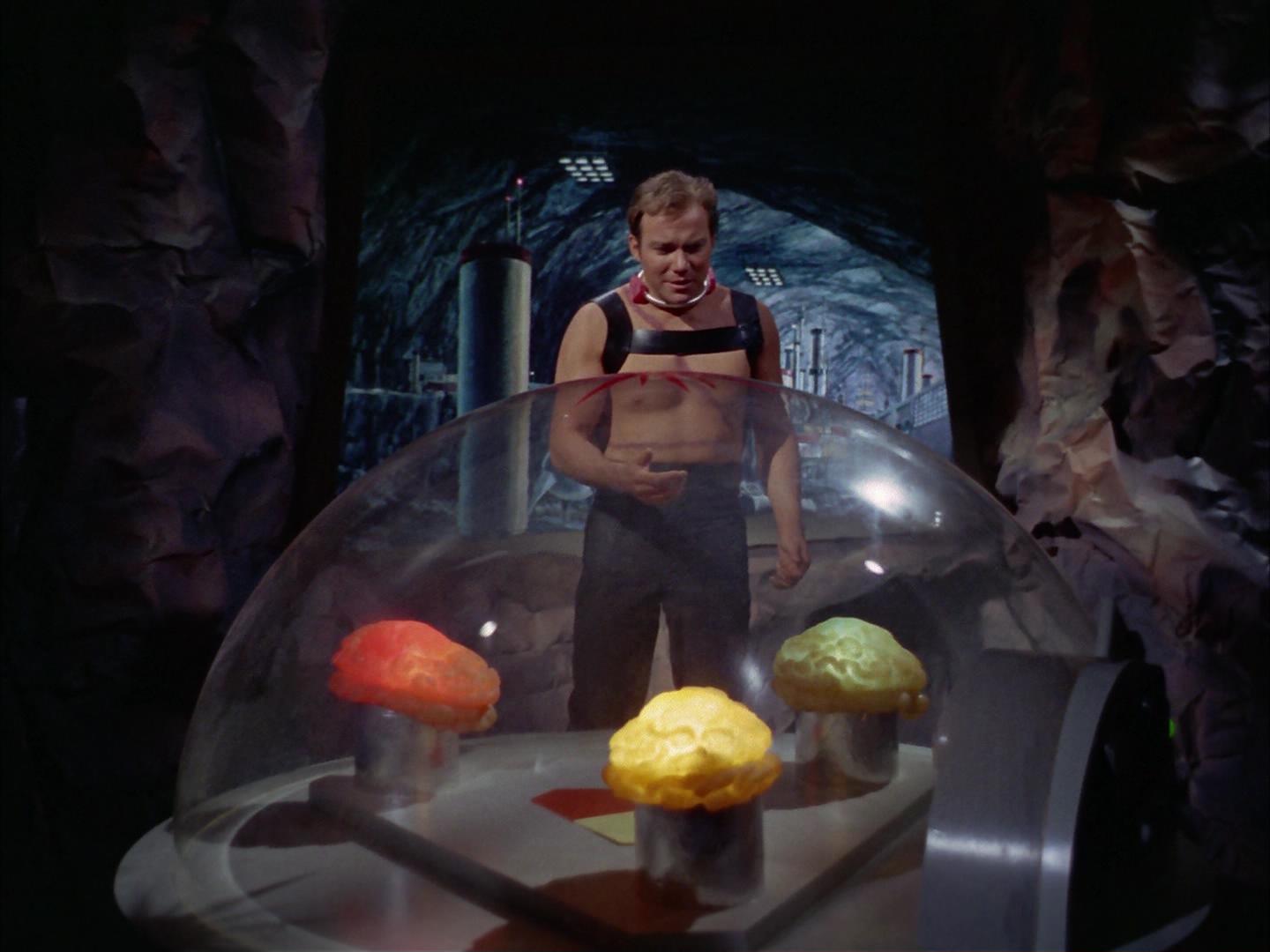 ariane179254_StarTrek_2x16_TheGamestersOfTriskelion_2626.jpg
