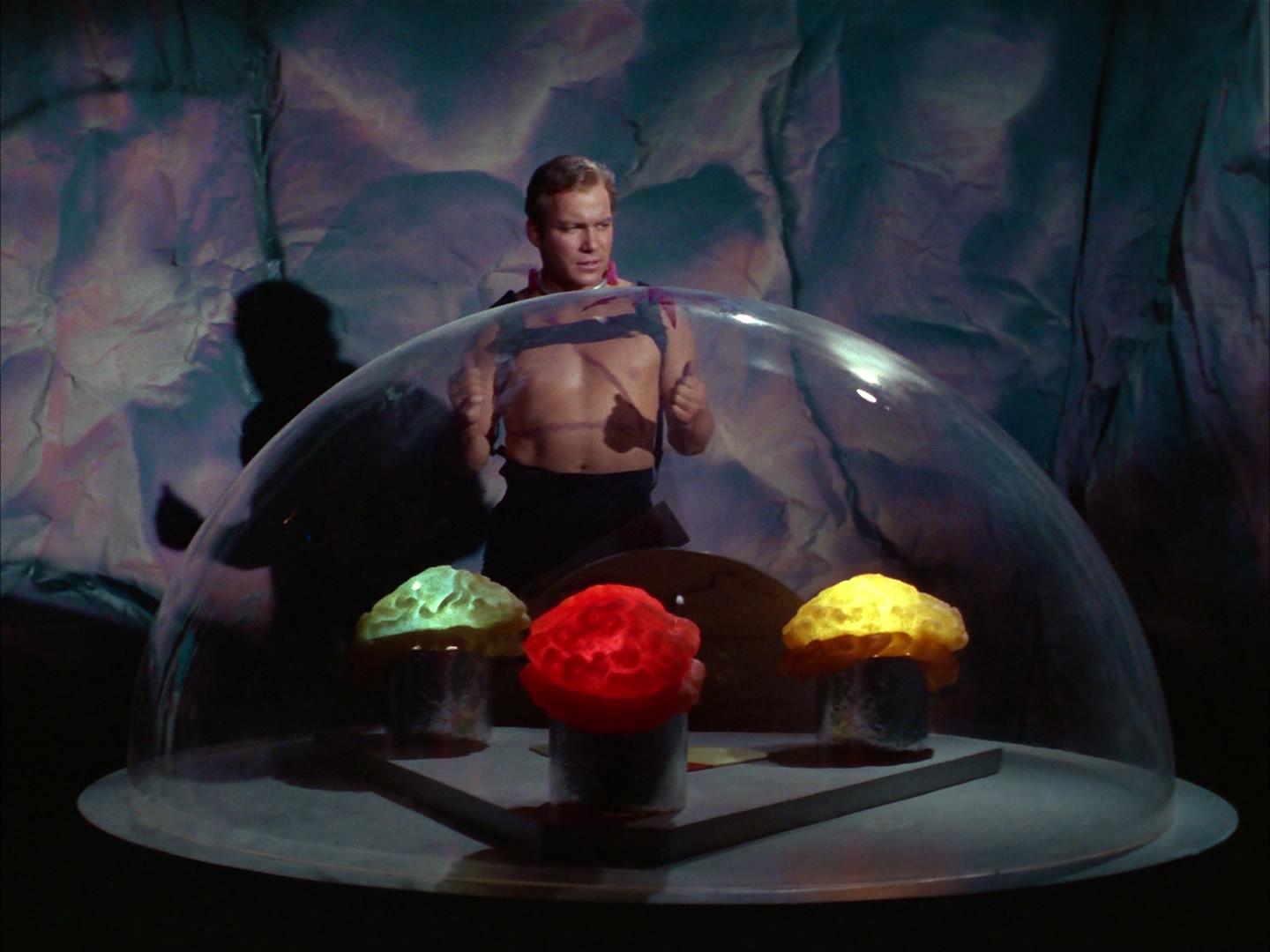 ariane179254_StarTrek_2x16_TheGamestersOfTriskelion_2703.jpg