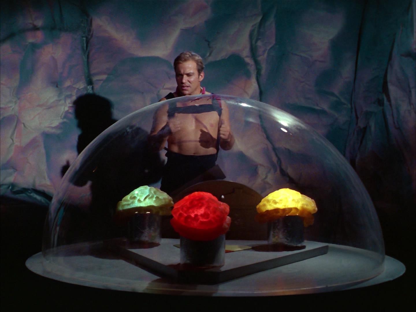 ariane179254_StarTrek_2x16_TheGamestersOfTriskelion_2704.jpg