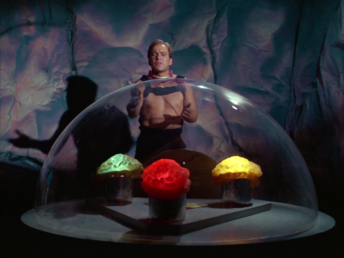 ariane179254_StarTrek_2x16_TheGamestersOfTriskelion_2710.jpg