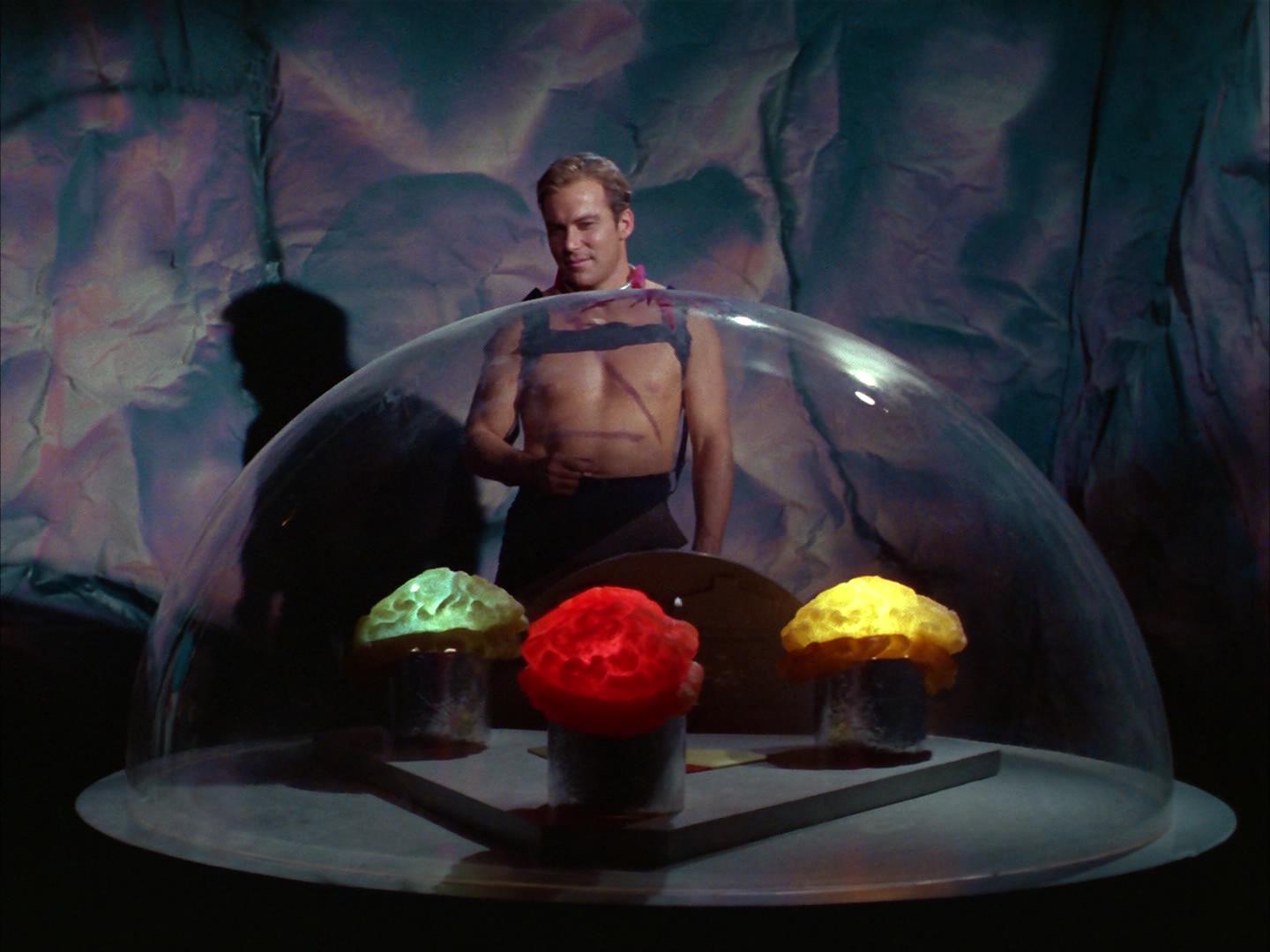 ariane179254_StarTrek_2x16_TheGamestersOfTriskelion_2715.jpg